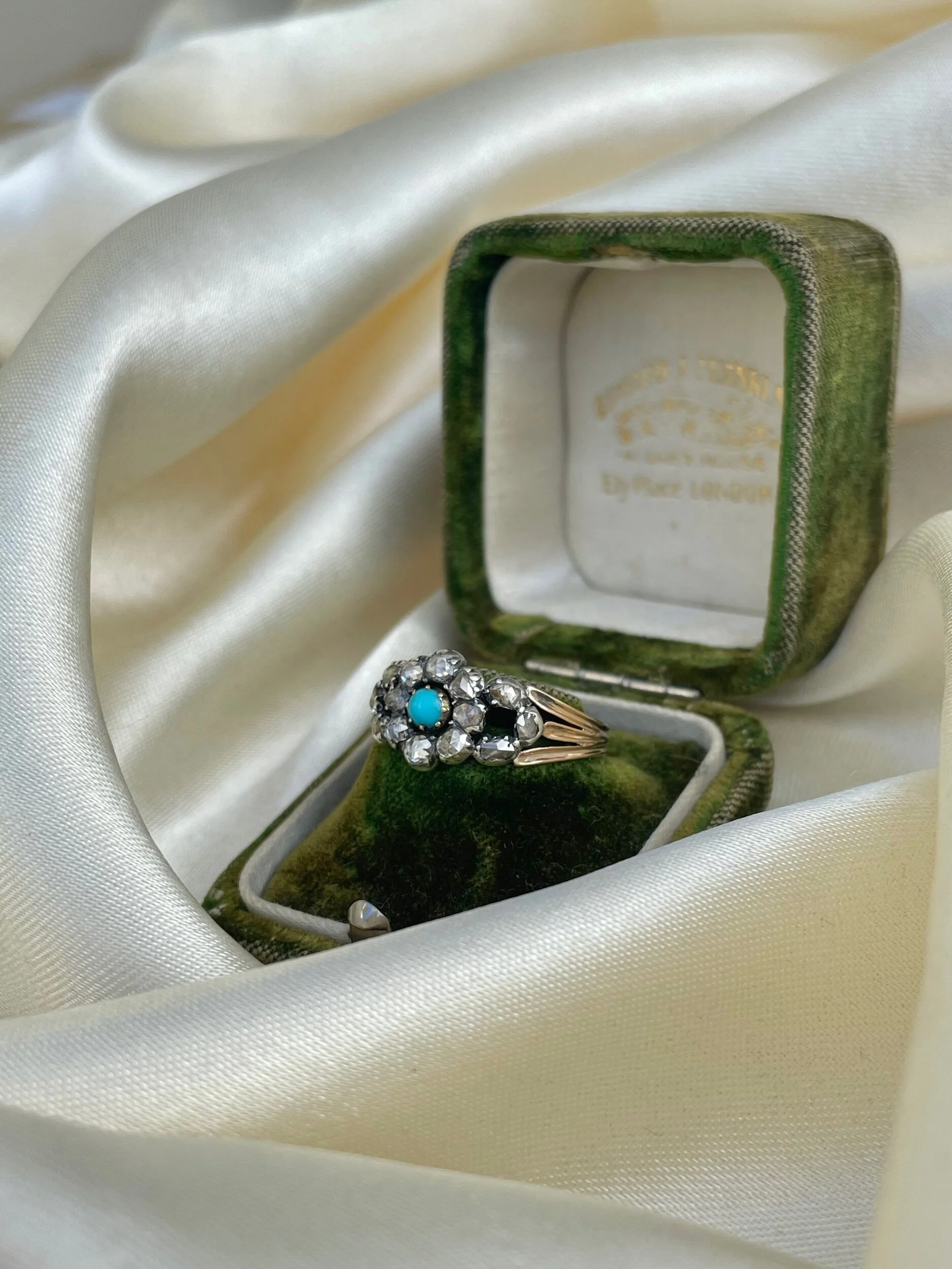 7B4B8786-C895-470D-B33F-570CA6FEF742