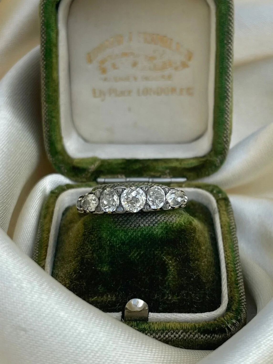 41D59E4F-21BD-455D-8CD1-EADA226F4BB6