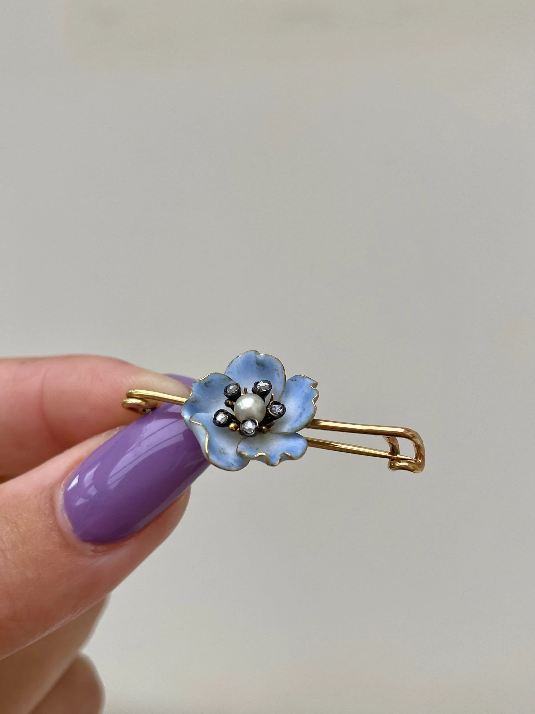 02B640D2-AA6D-419D-A358-4D7E7880F3BB