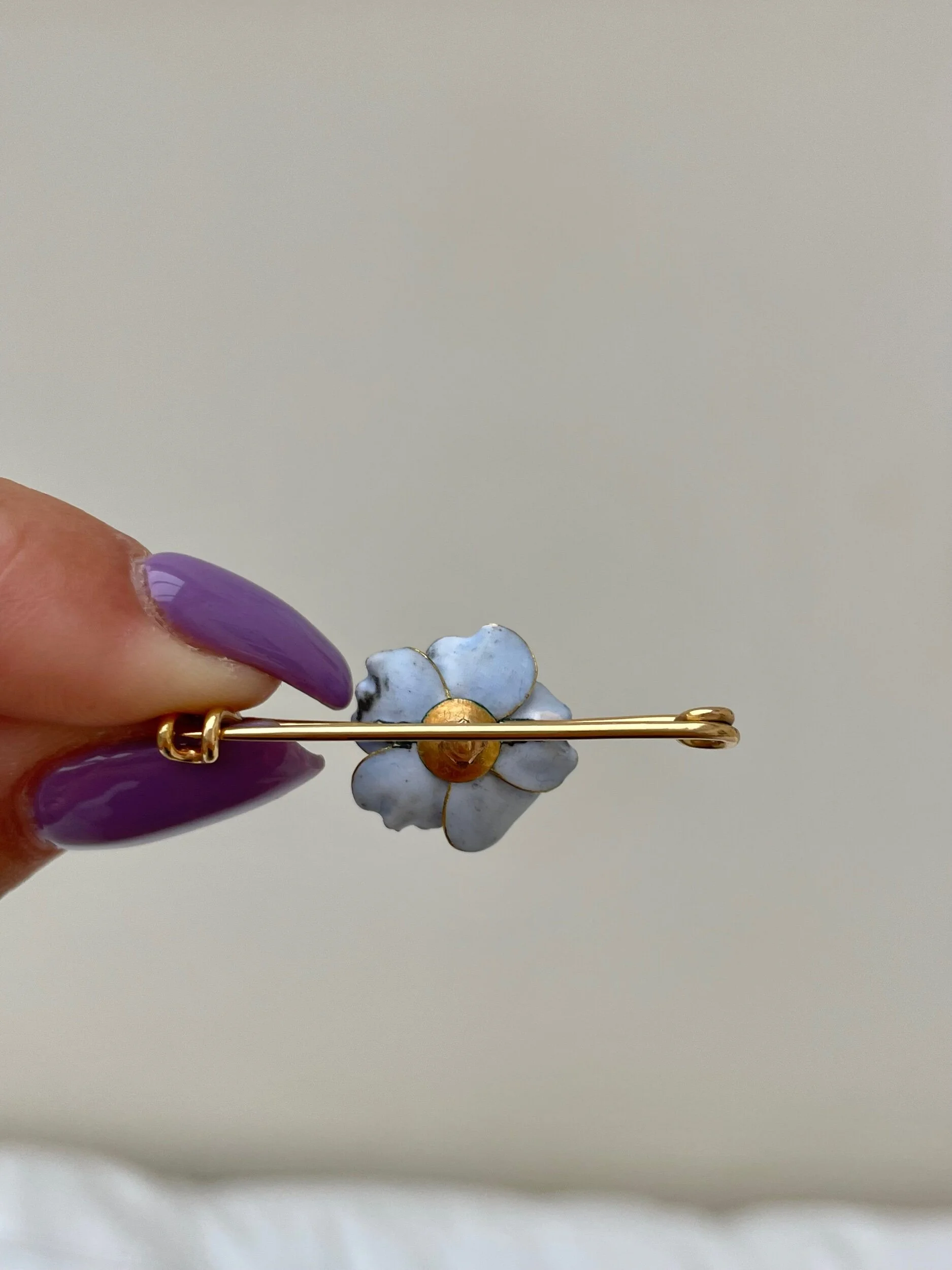 F7327887-9926-4E7B-94B2-359E05667E01