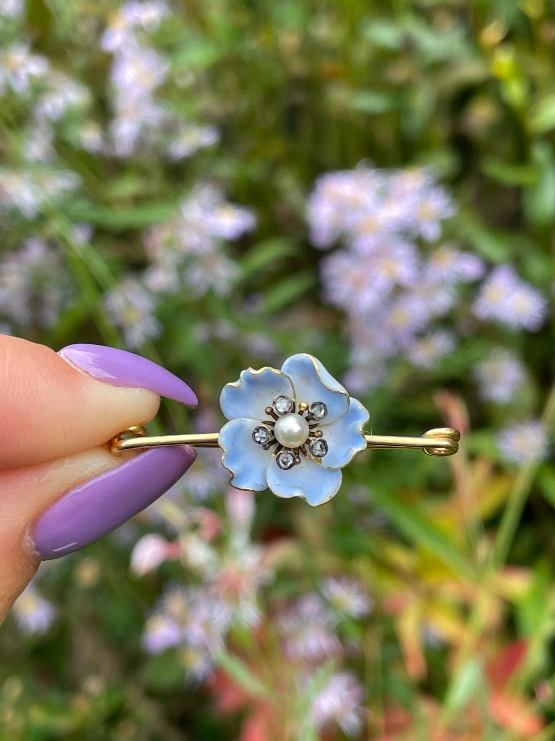 DC7A2DFE-F16C-4E1B-9861-5B936625B628