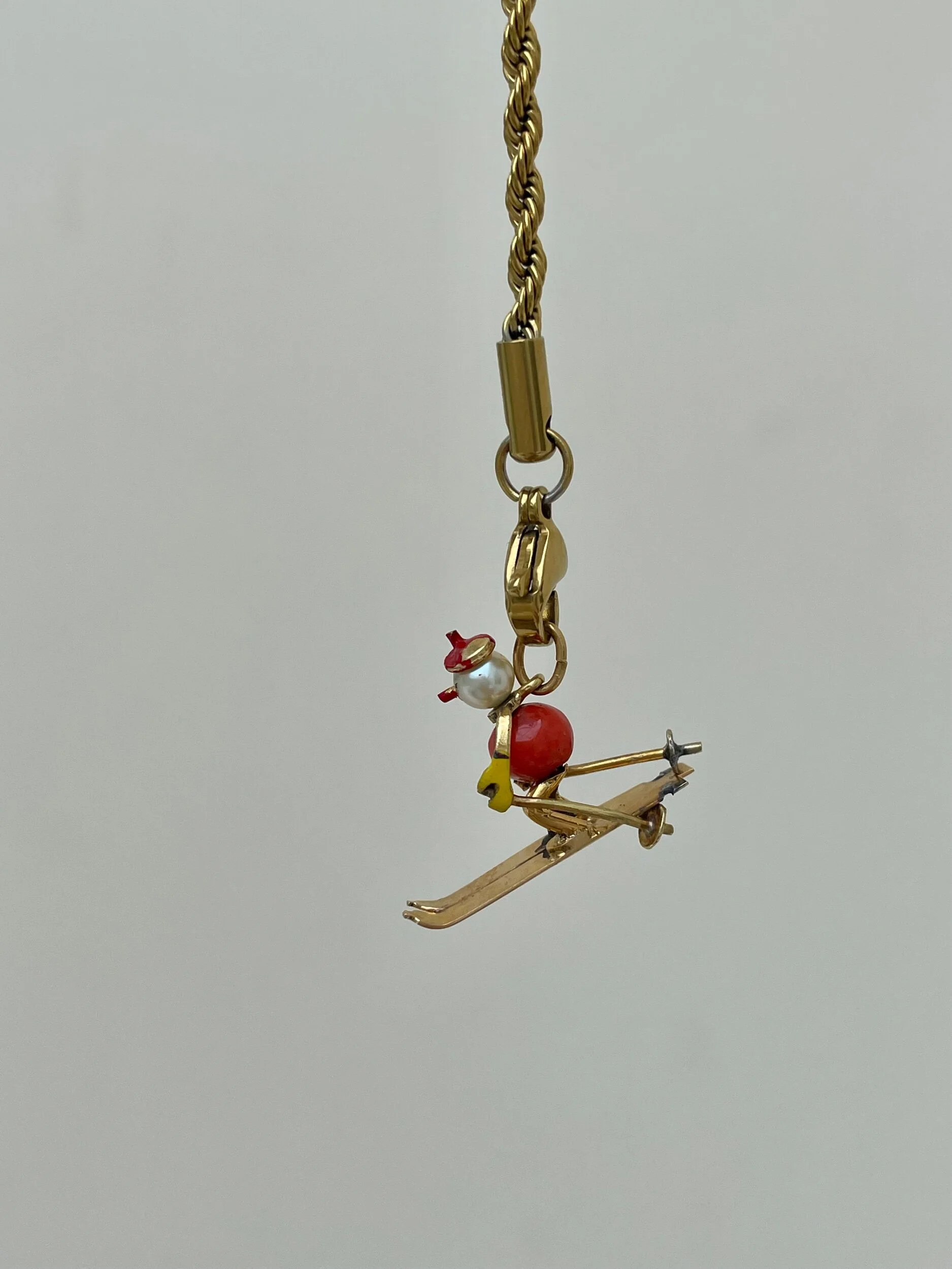 8CD590A6-7758-4244-A549-BCCCDE71DBA7