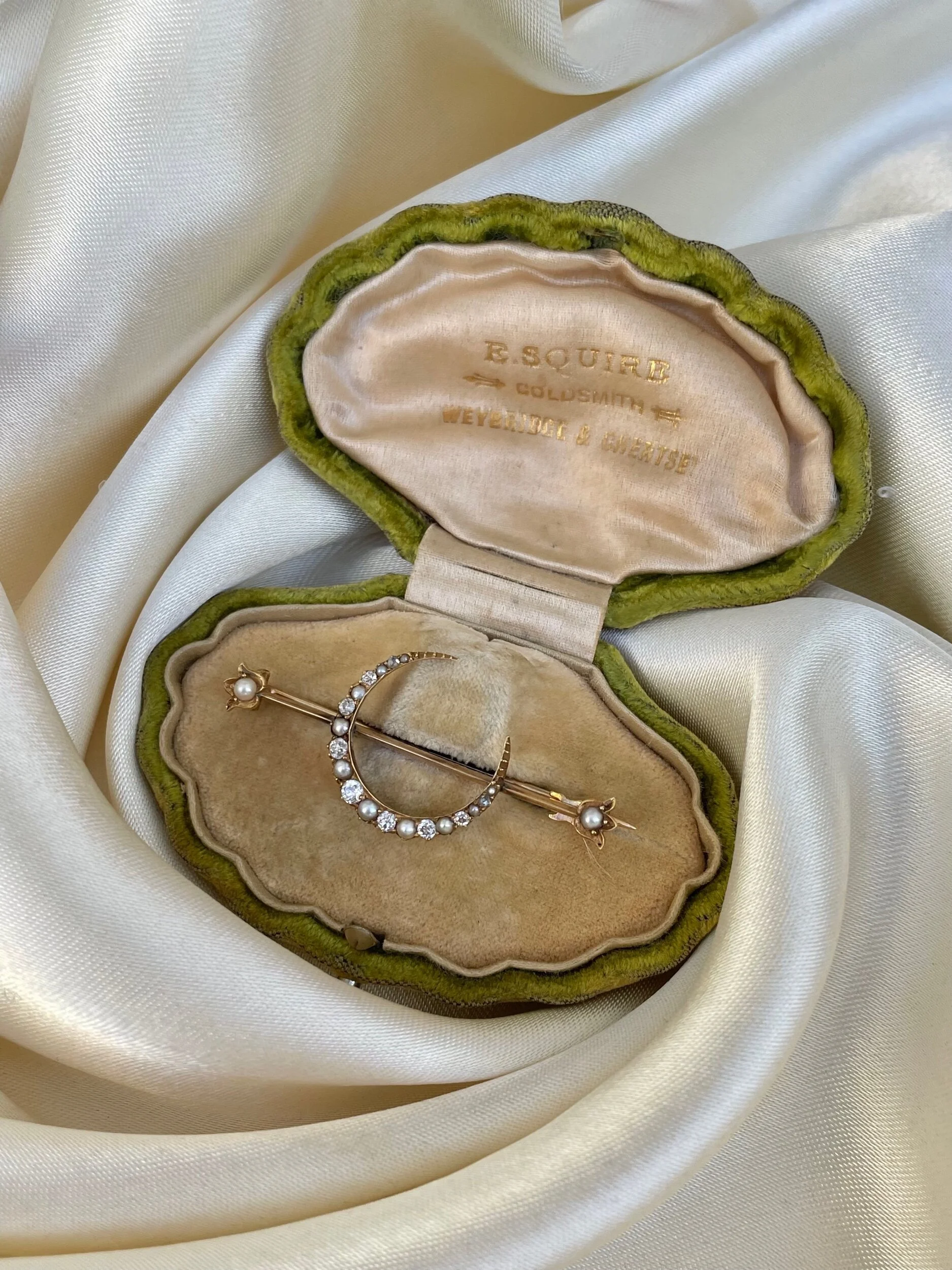 9DA2212D-C0B7-40E5-BFE0-CC9C7C542FAD