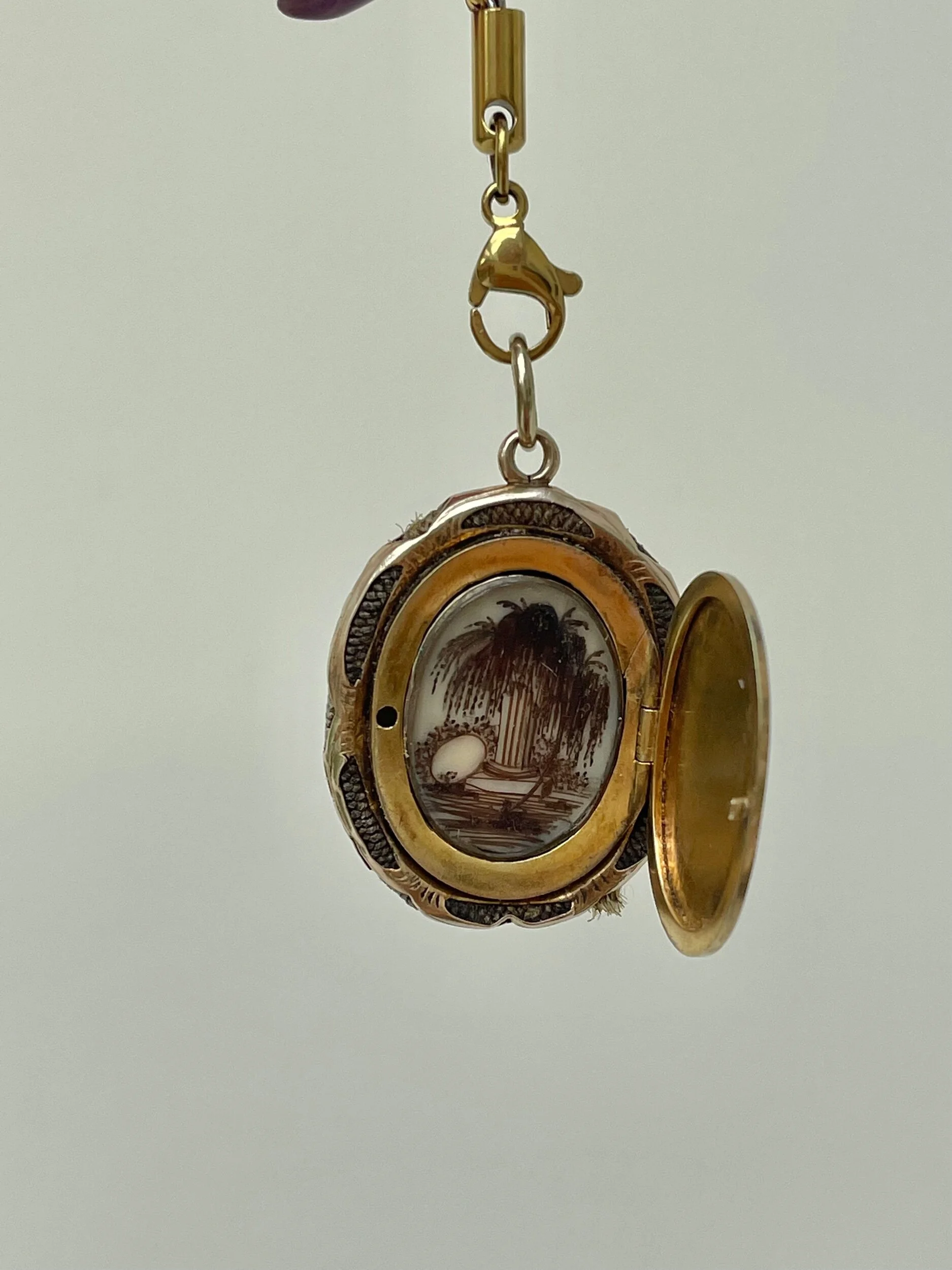 E3AC1D45-F0E7-4D0B-B44D-7AA1E2F7A904