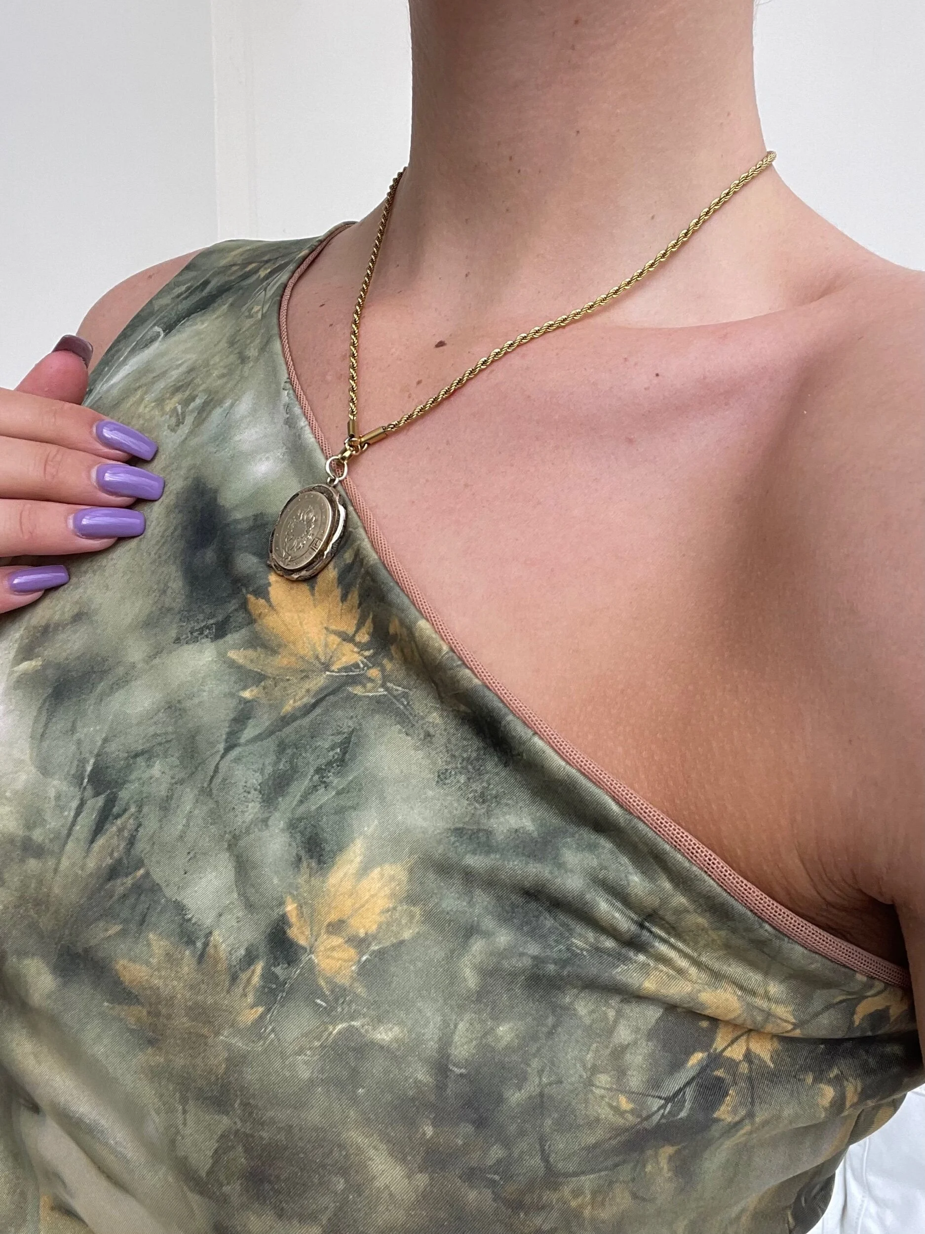 92227E6F-8B4E-42A1-927C-3F5B5BB1D685