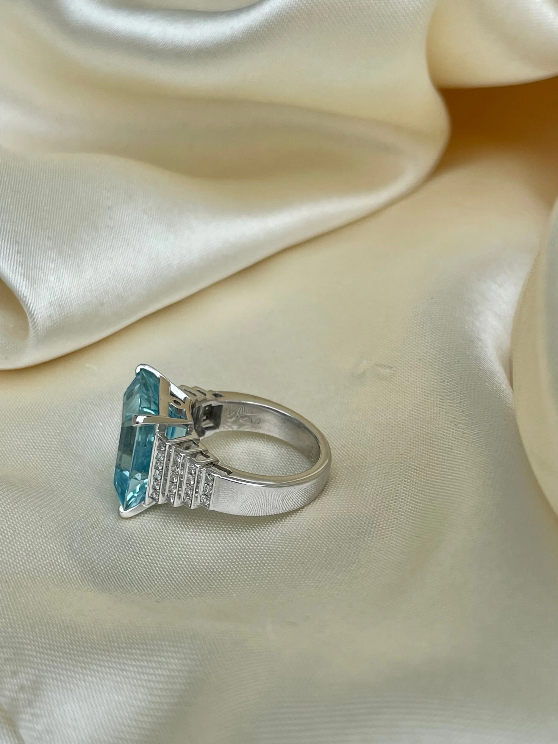 3400C19A-19E1-411F-921D-1C5E2E87F957