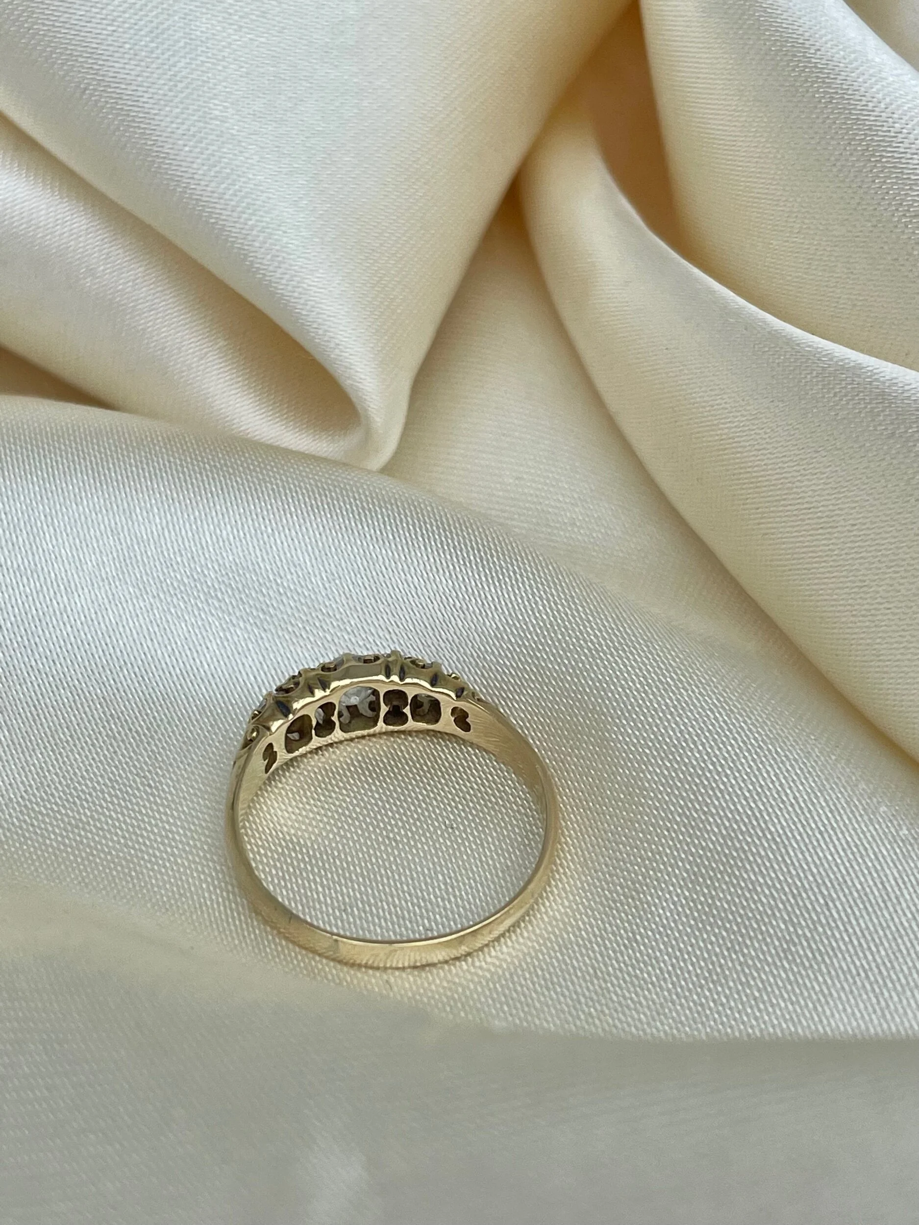 D4FD9706-A066-4A5B-8712-1C35822B1BD4