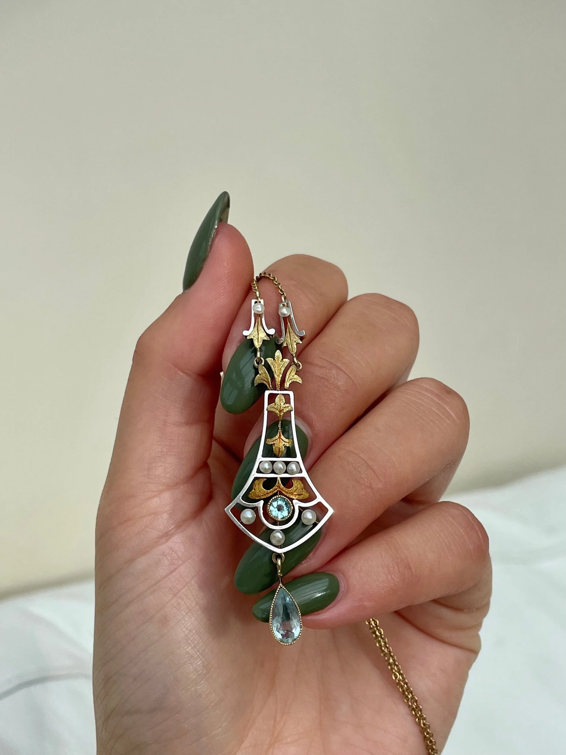 7DDA6CAF-3403-4D92-B16B-BBA2F7F88D92