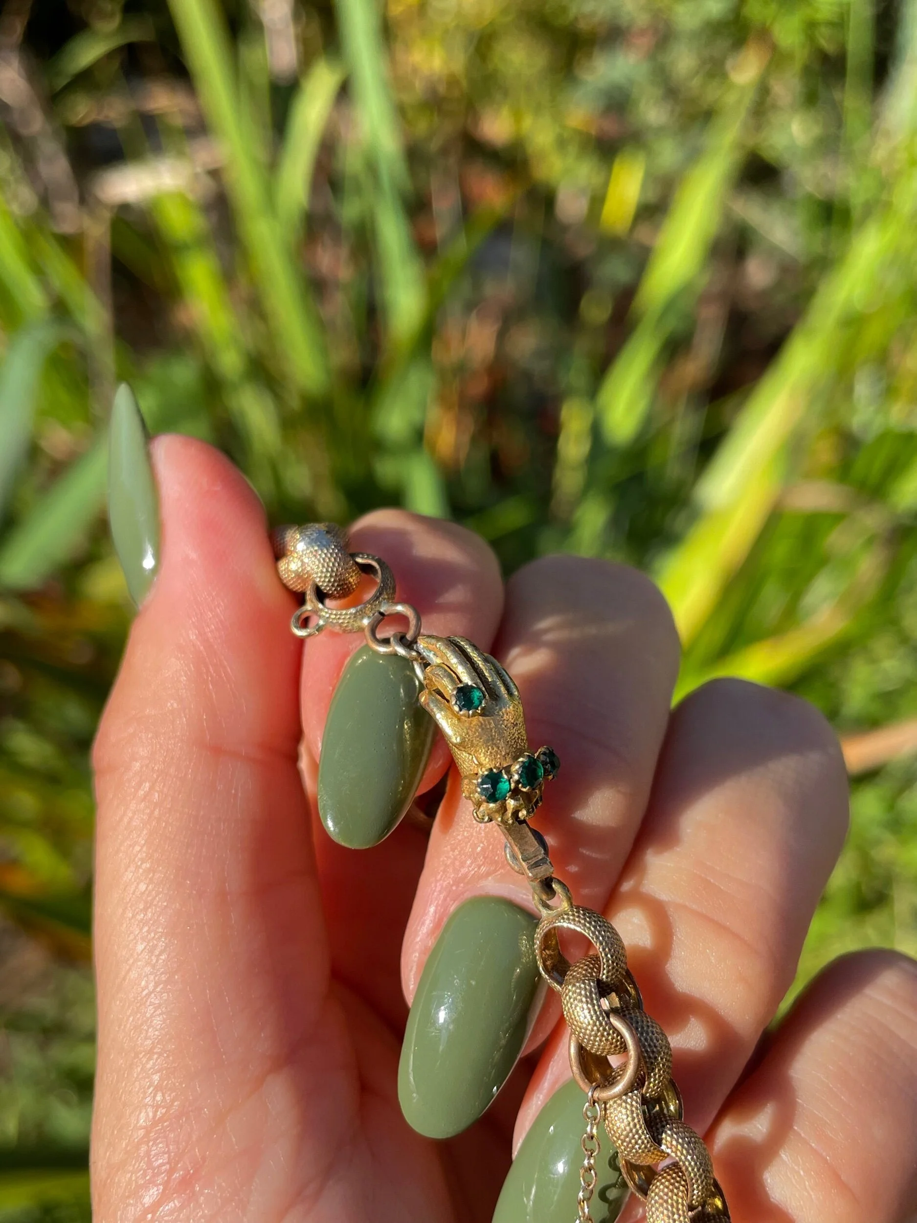 4D19AB7D-5B0D-478A-A2F3-88903DBC86FA