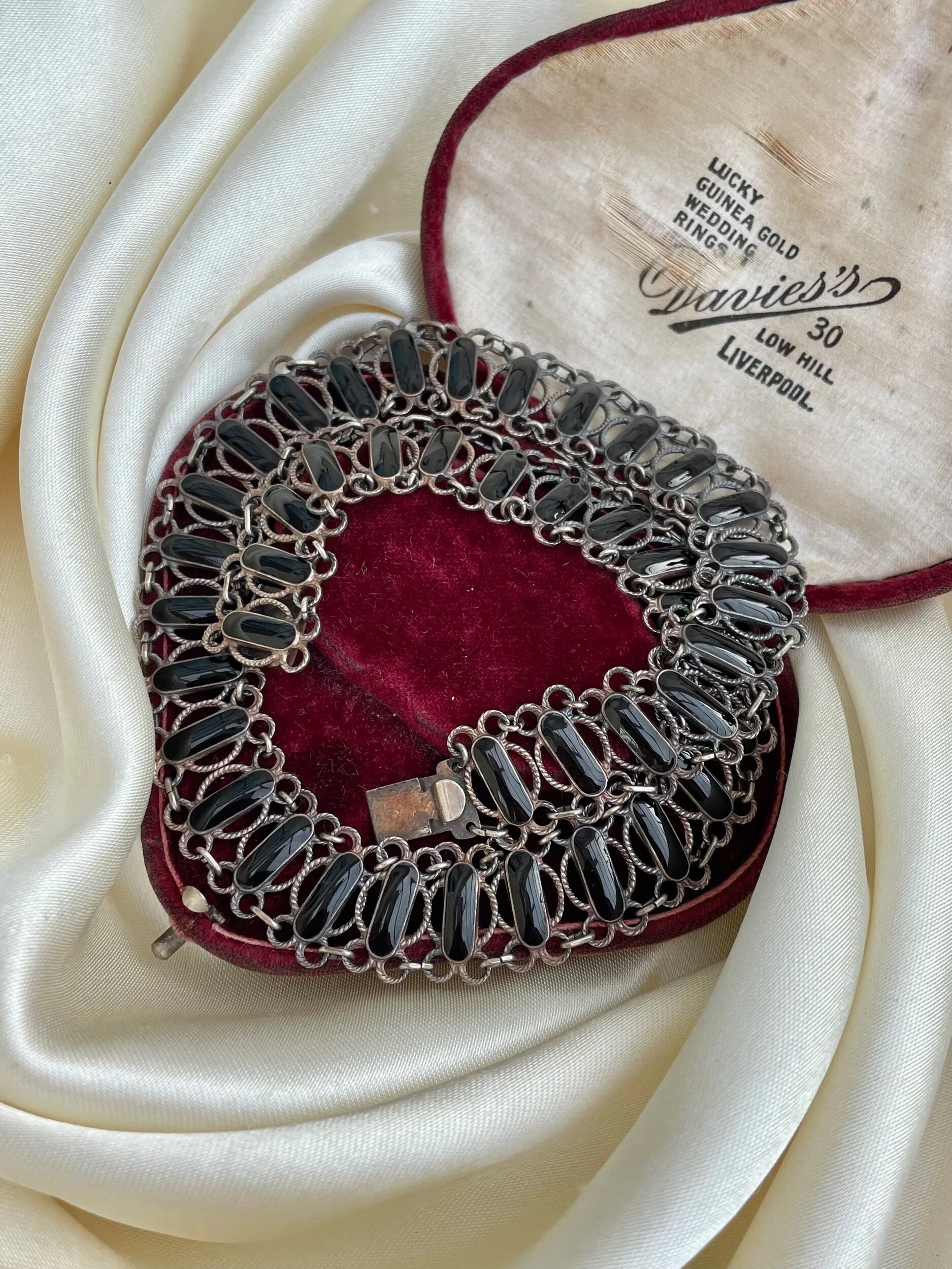 9103B4E6-3442-4EC2-A1F8-A8B16E2F3B4D