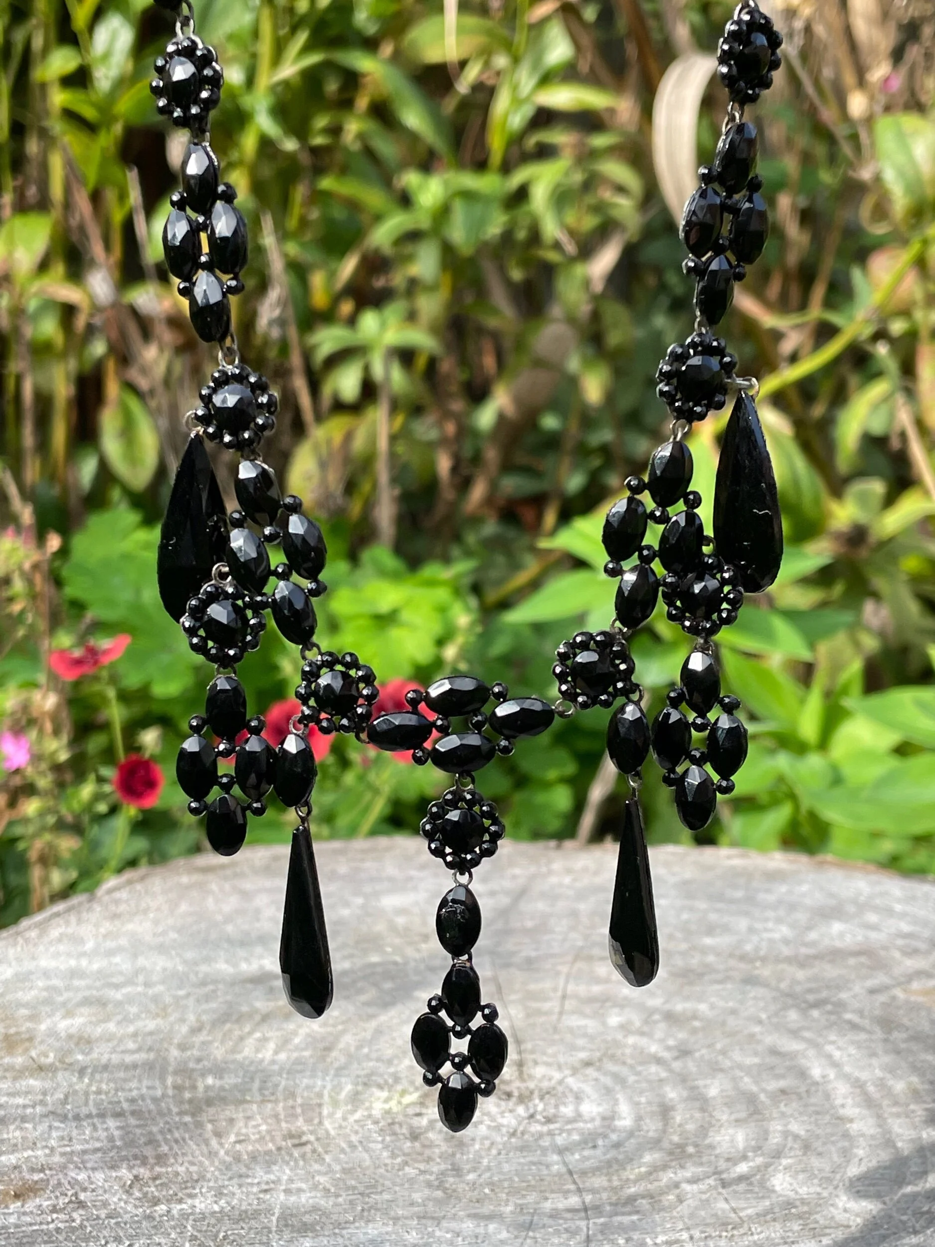 81888547-00B3-41D4-96E1-C22FF0933E3F