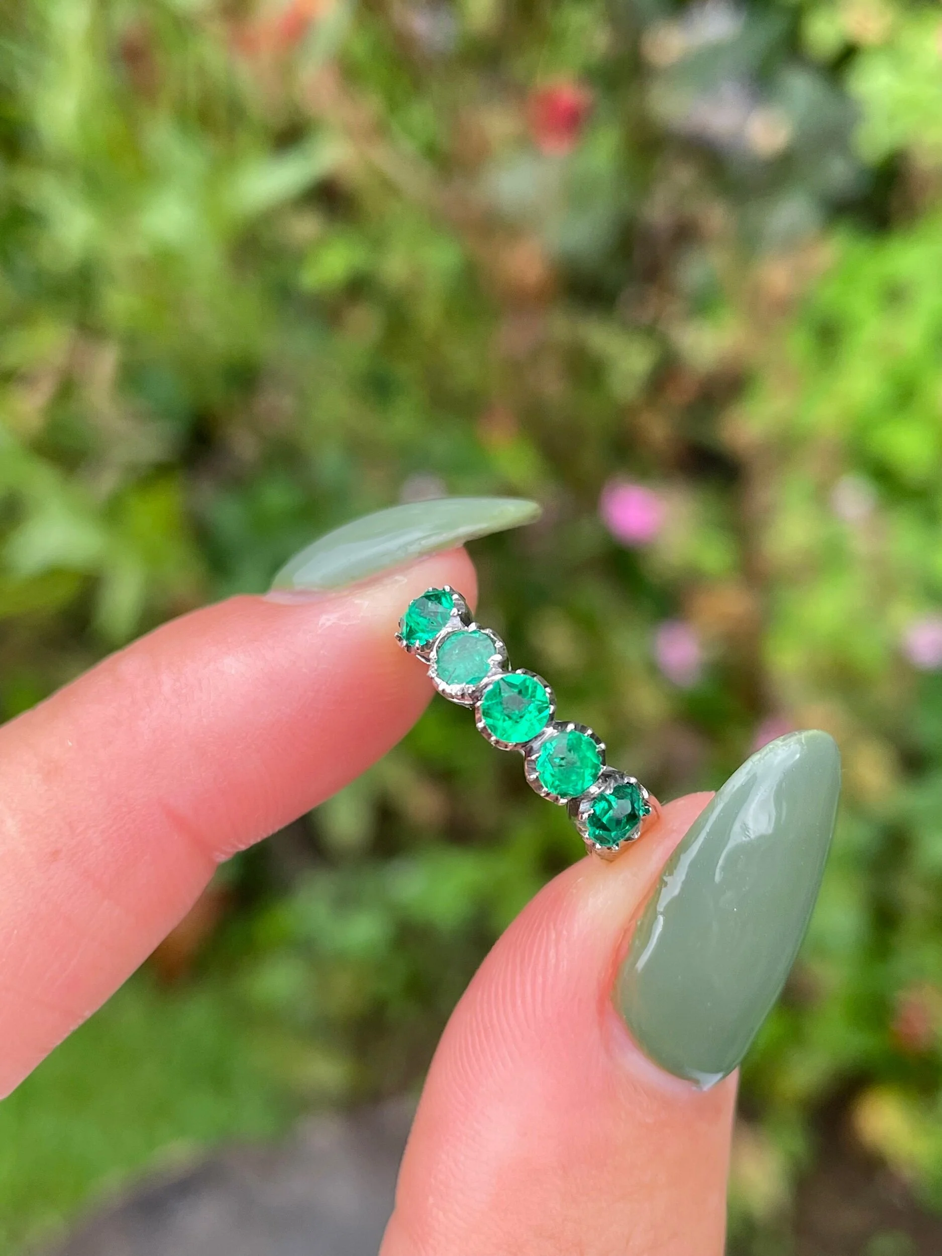 071A08D9-1A14-4E66-AF27-FD62E37016D6