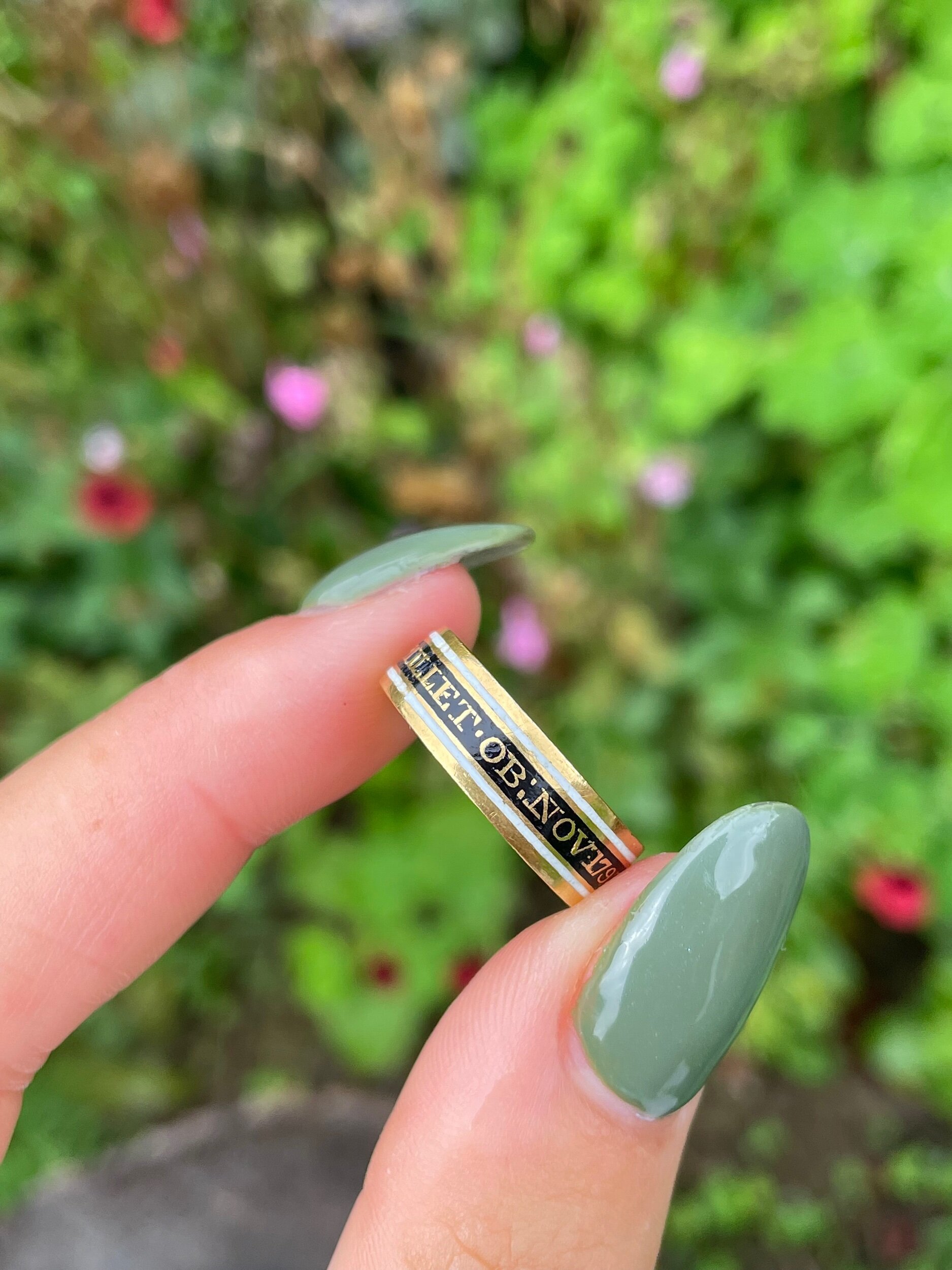 9FC026AE-F12D-4E6F-BFCD-D4592701244B