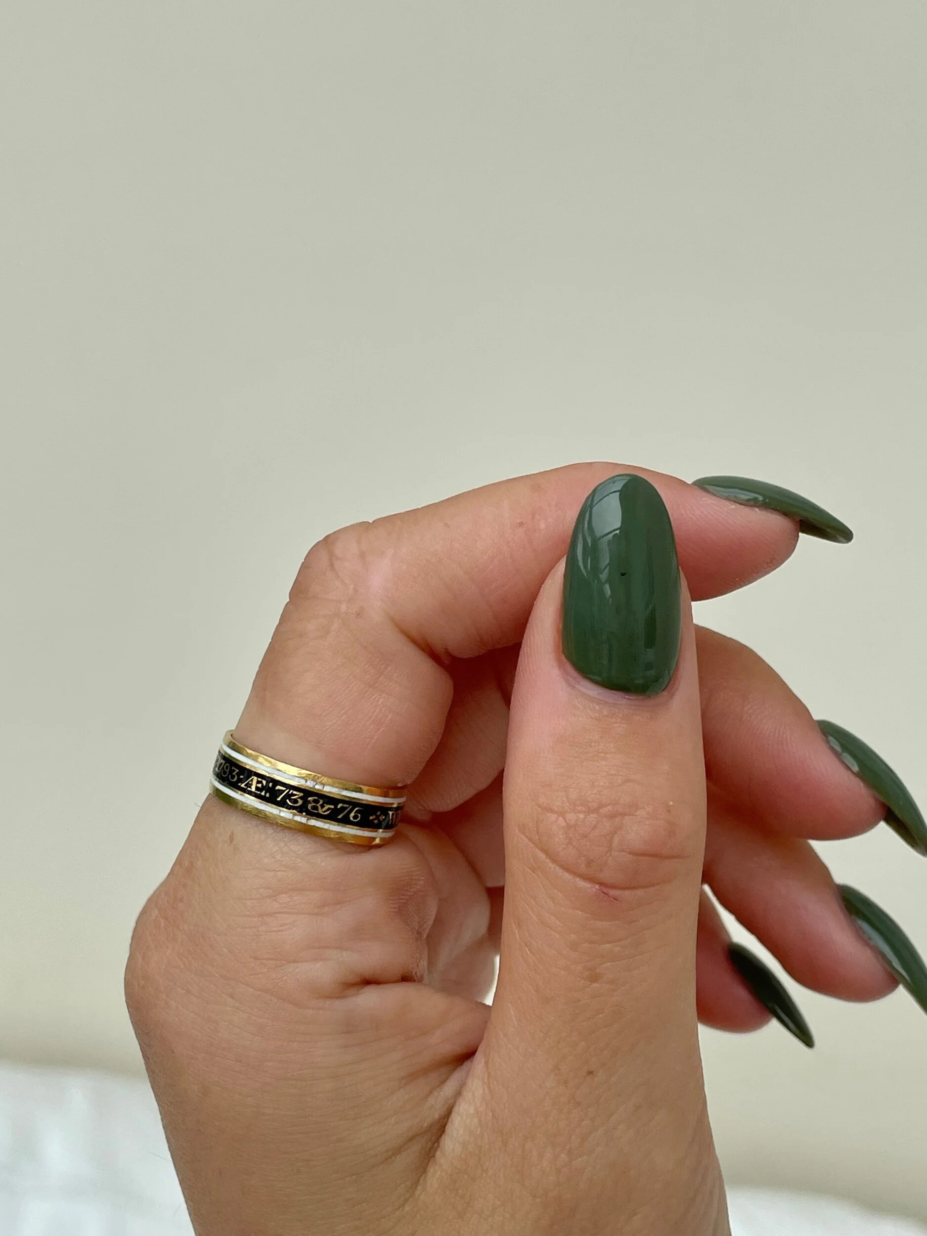 A57F4D79-2F17-4B2B-A532-CD4215BE1D40