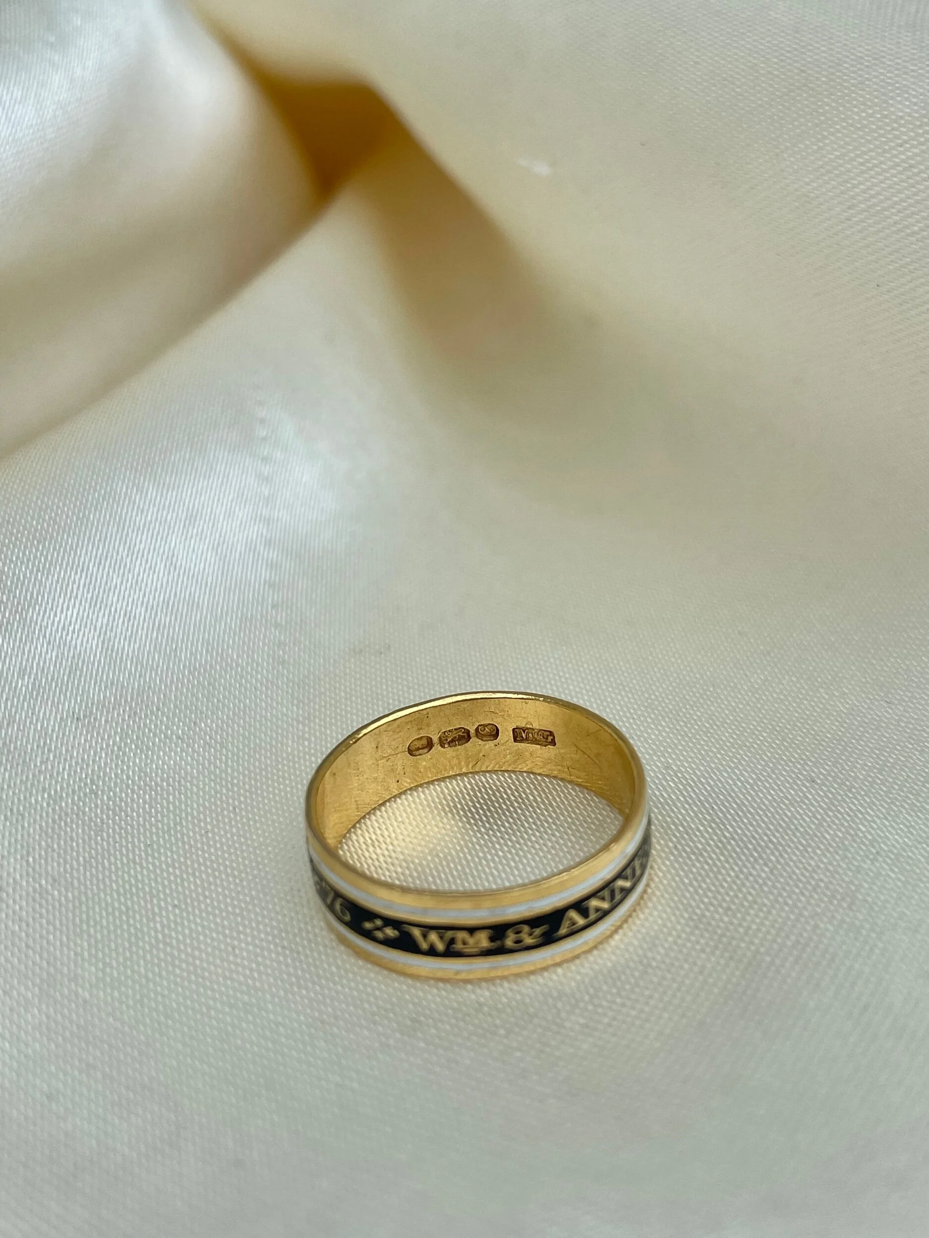 C15BAE52-B1AA-4C4D-B956-BC20BAF3B3A6