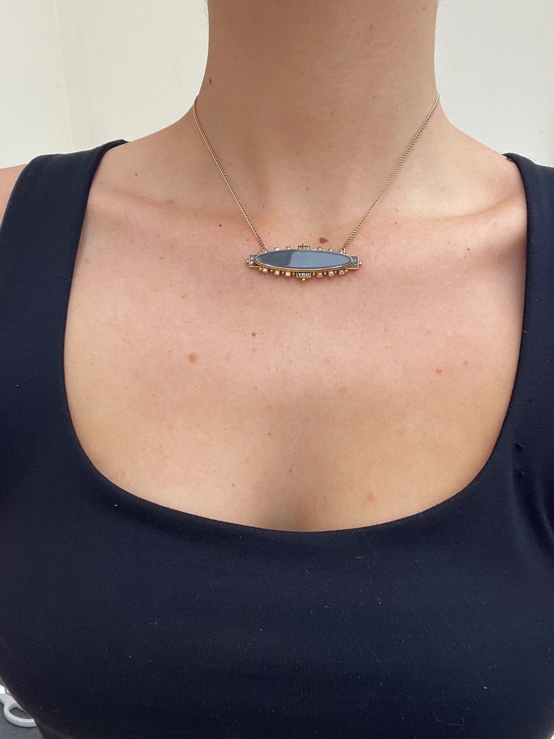 AFB35481-7002-446F-80EB-2AAE3505D2E3