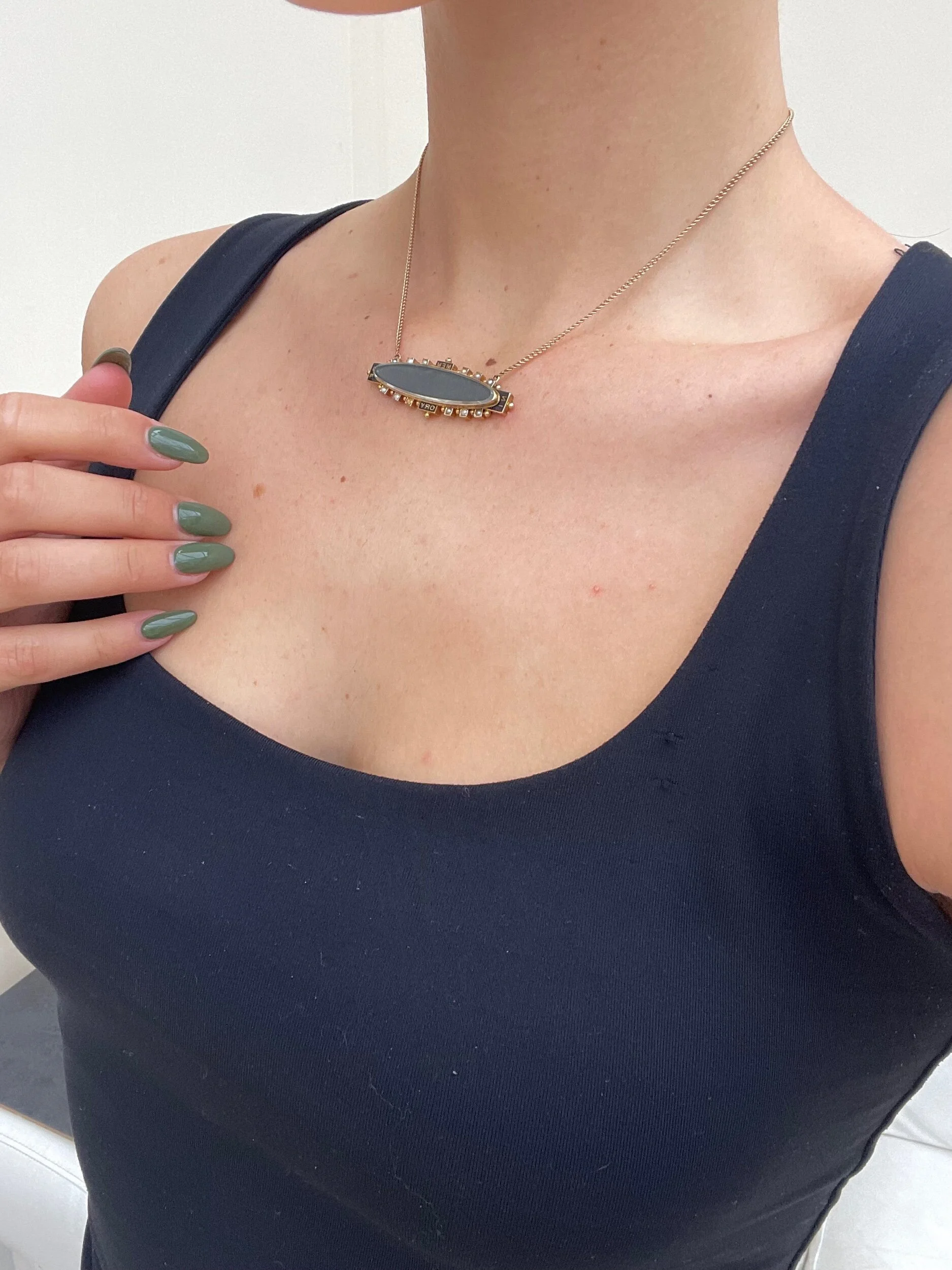 7F3039A6-732D-41A5-B6F1-9EF5FB85D2E1