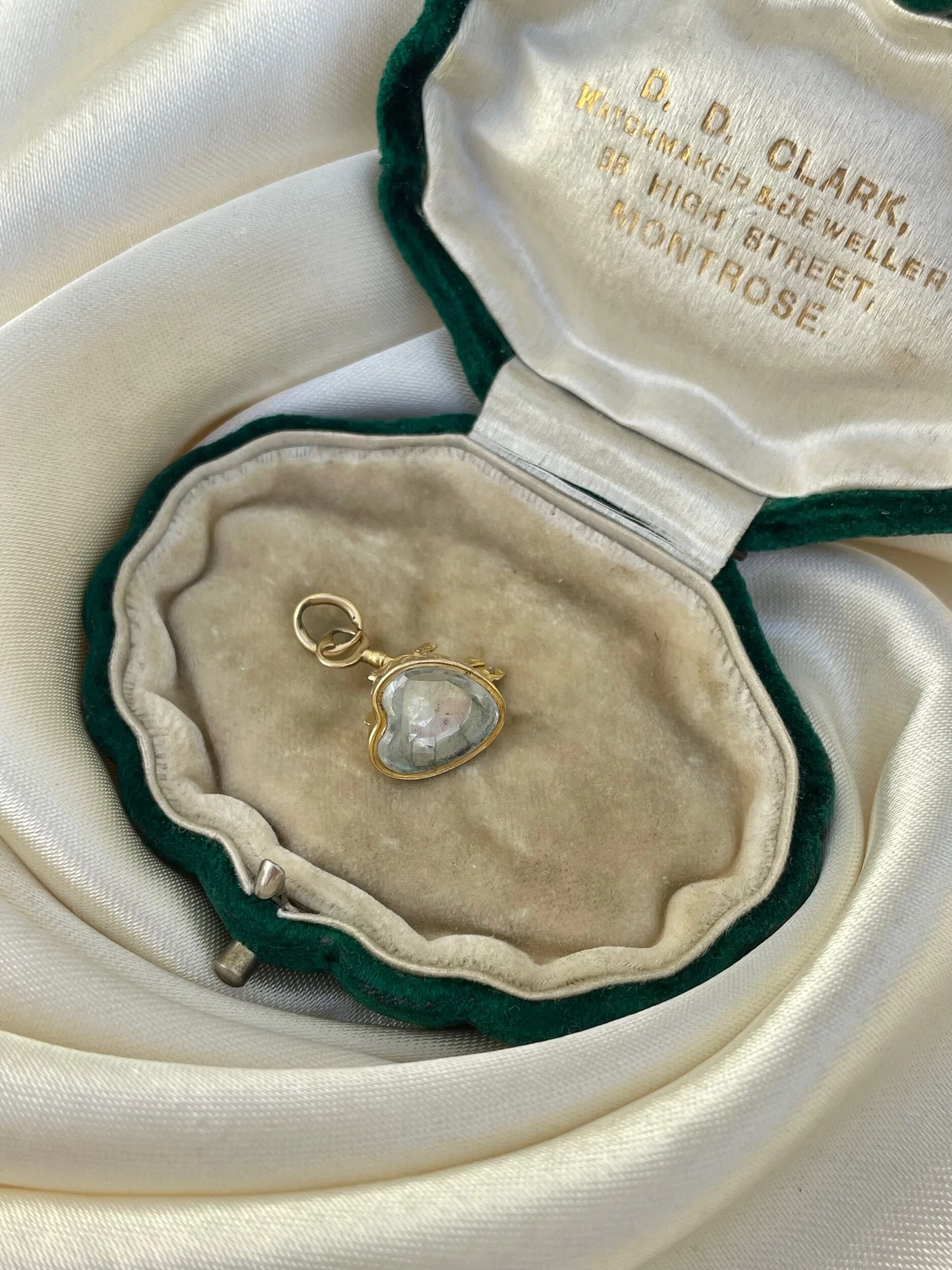 7816C9BA-9AD9-4C45-B1BD-0B9321CCB11E