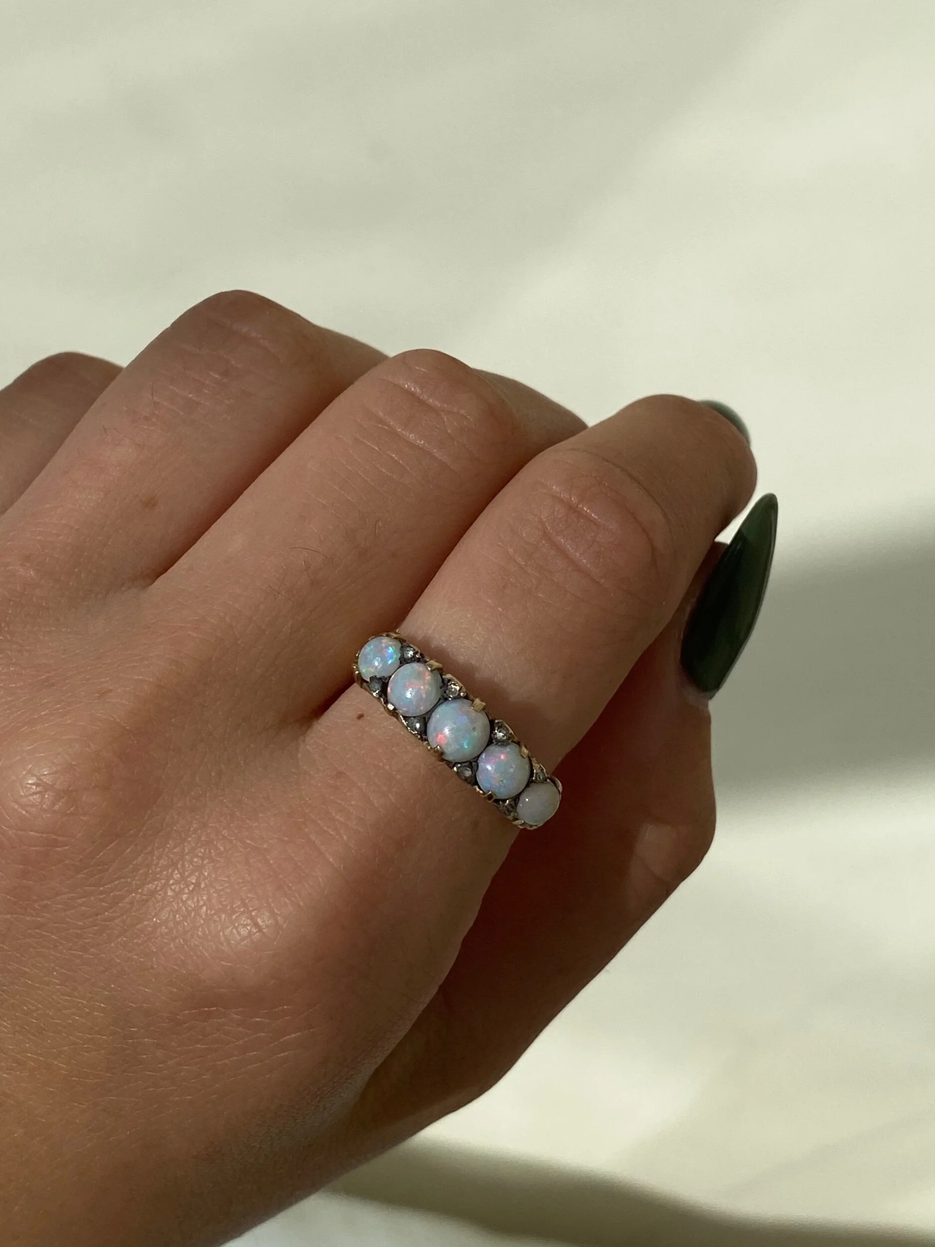 40316F93-2949-468E-8FCA-DB26C4994565