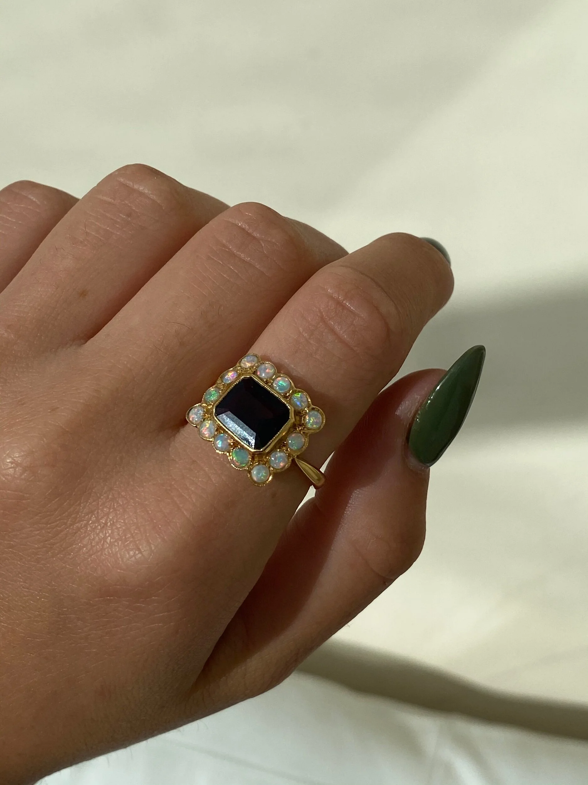 0815E777-D2C6-424D-9235-9261D03C4FAD