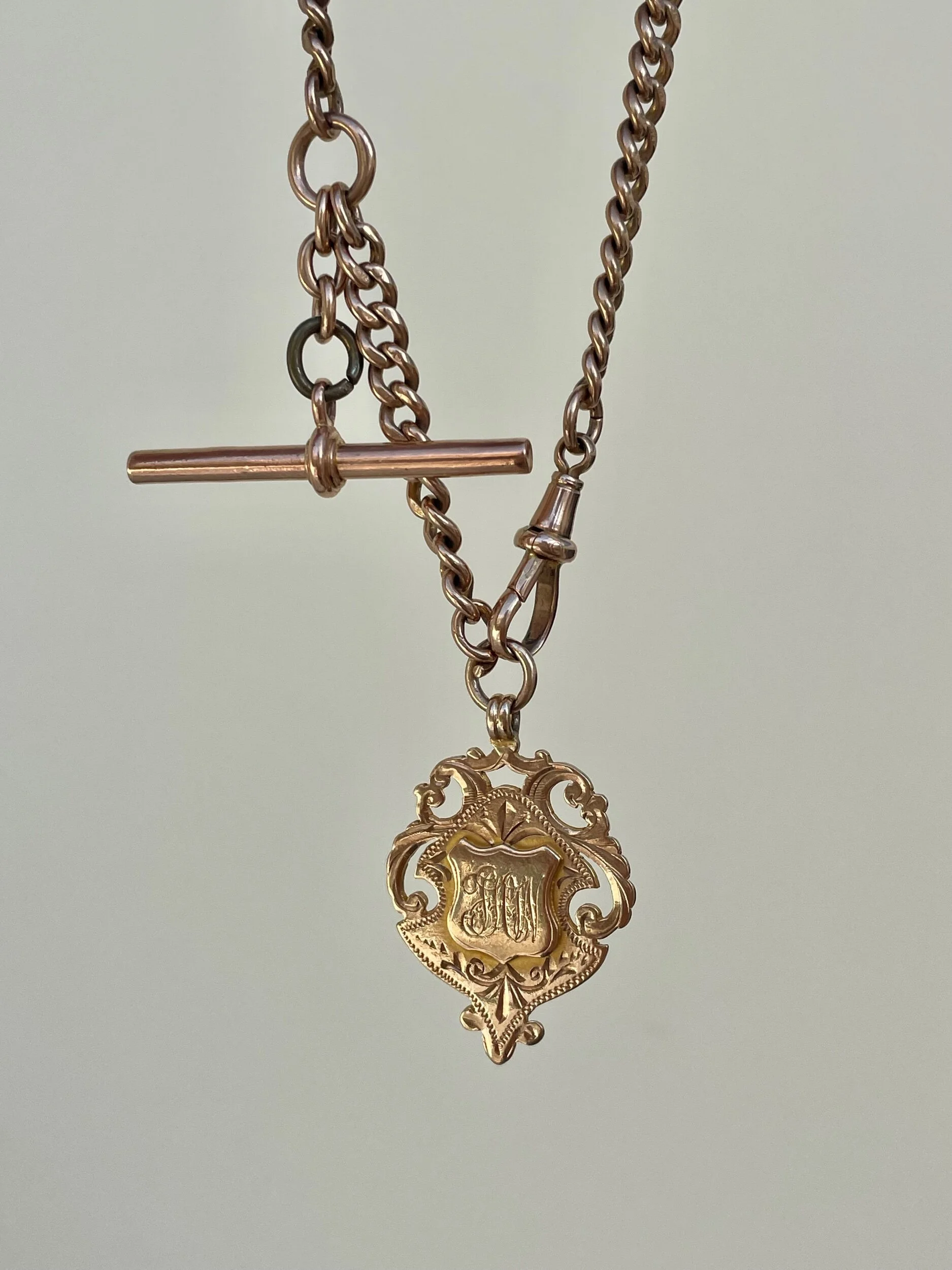 9E7E59C4-649B-47AF-9540-B2323512F5AC