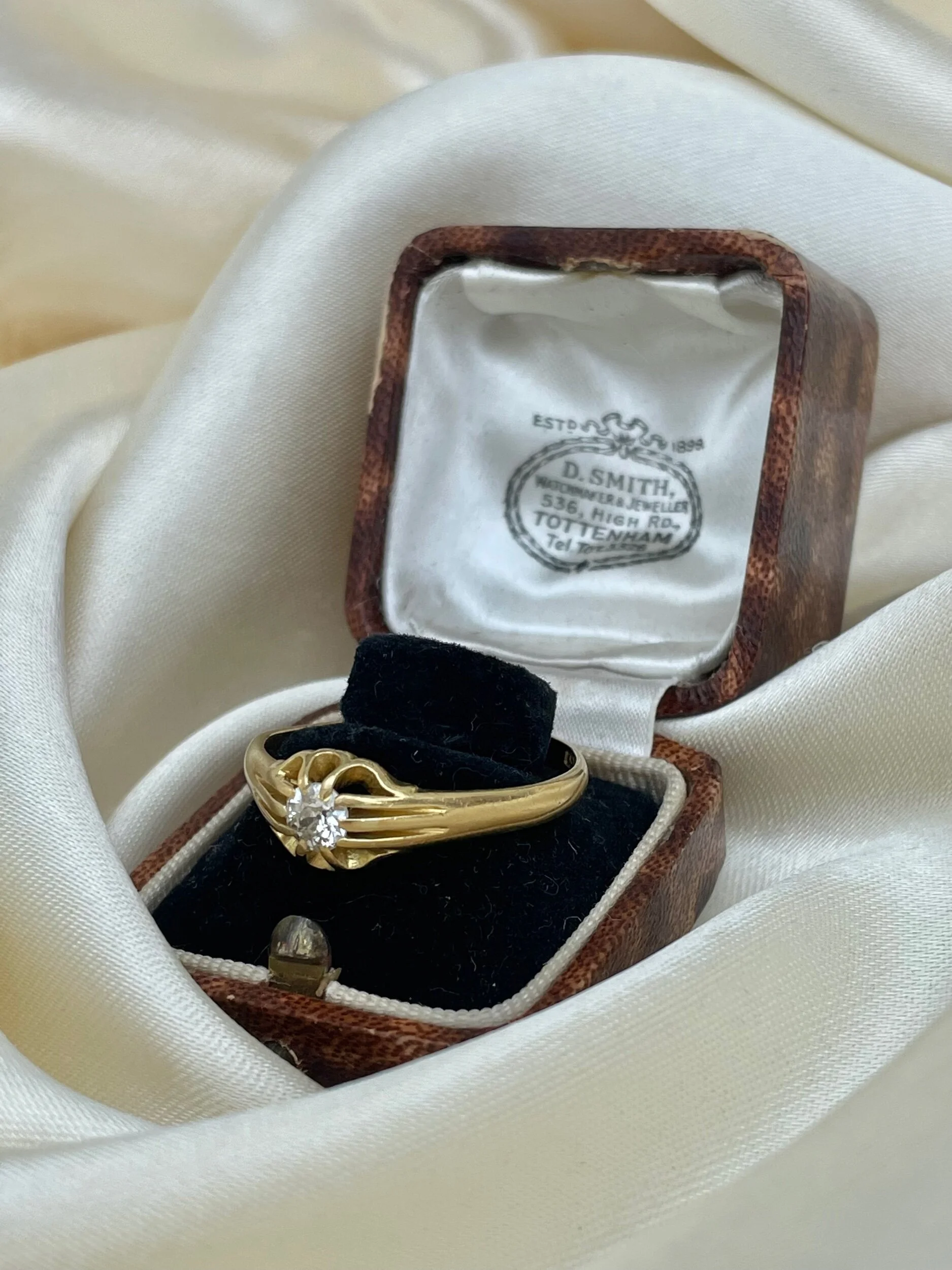 CA09BB30-421D-4DB1-A0D0-2E9B7686124B