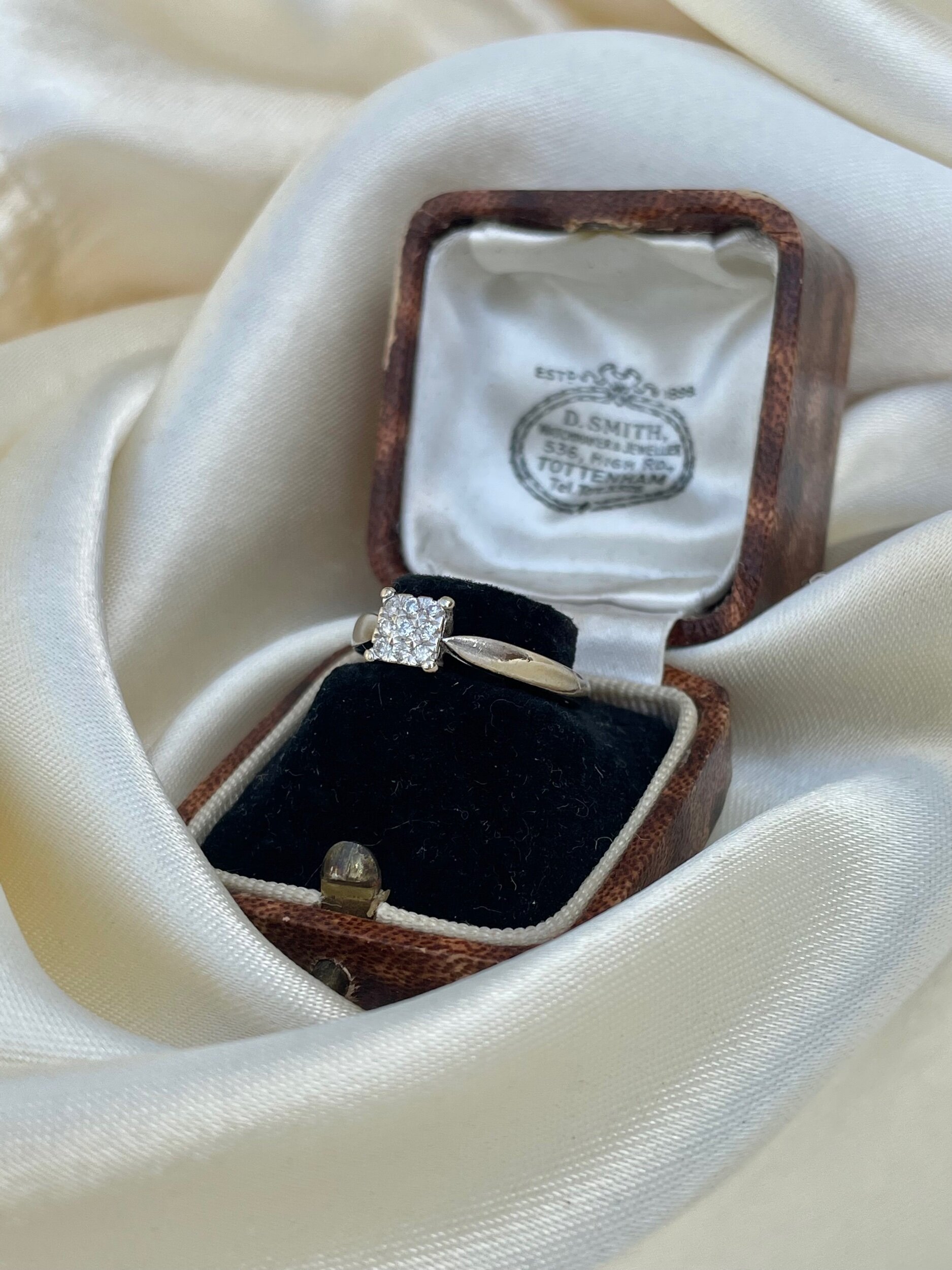 CB2B7B8A-8EEE-496C-BD27-98F9DA4DC458