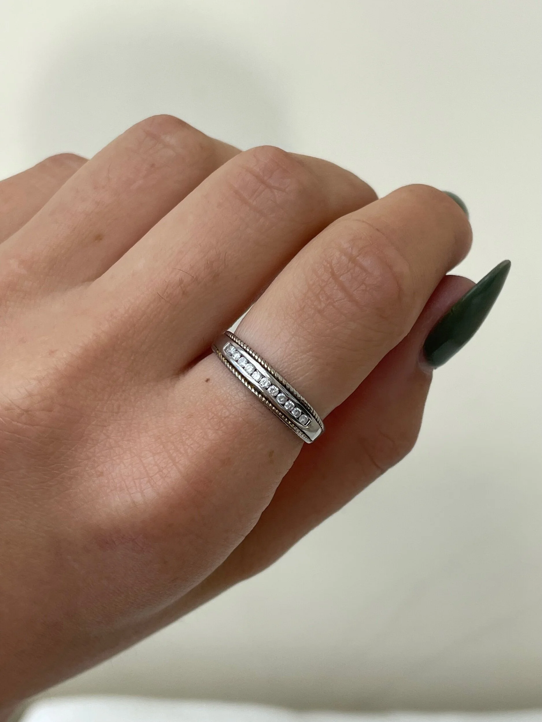 FD44AA31-3BA8-4F26-9D1C-4D6F8E0560E9