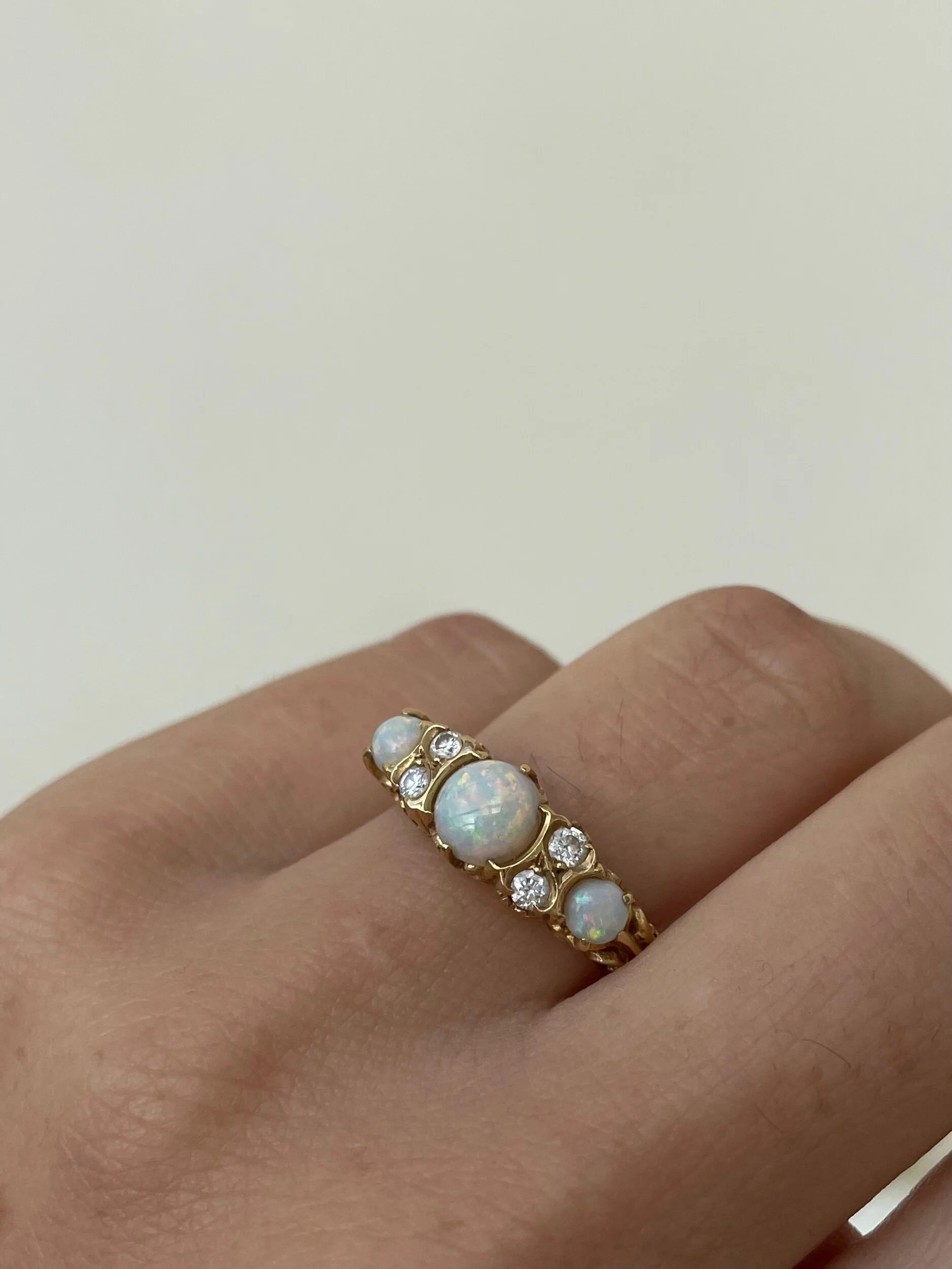 98B2CA58-EF33-4385-9378-97C5D17C4E1F