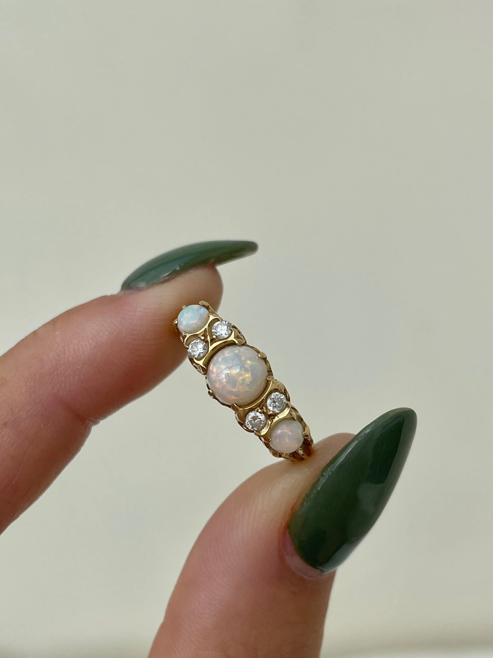 5D992C38-B25E-4C17-B37A-D23722DC015E