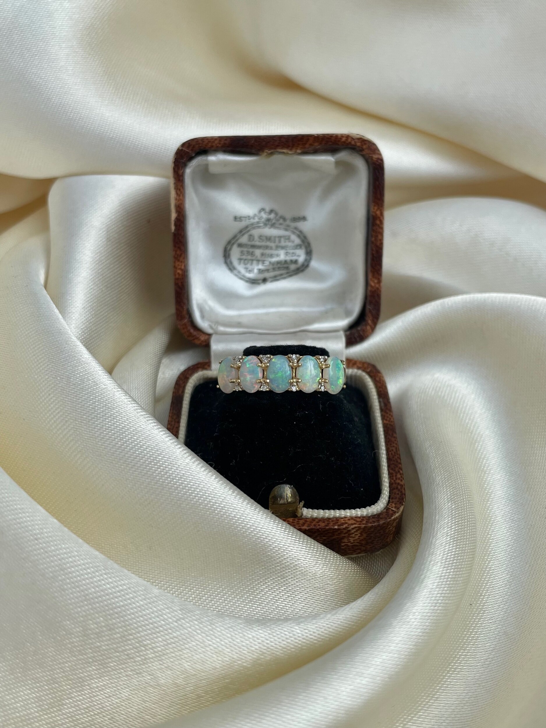 9579DBB4-5C1C-4A52-AFE1-EF6227F995A0