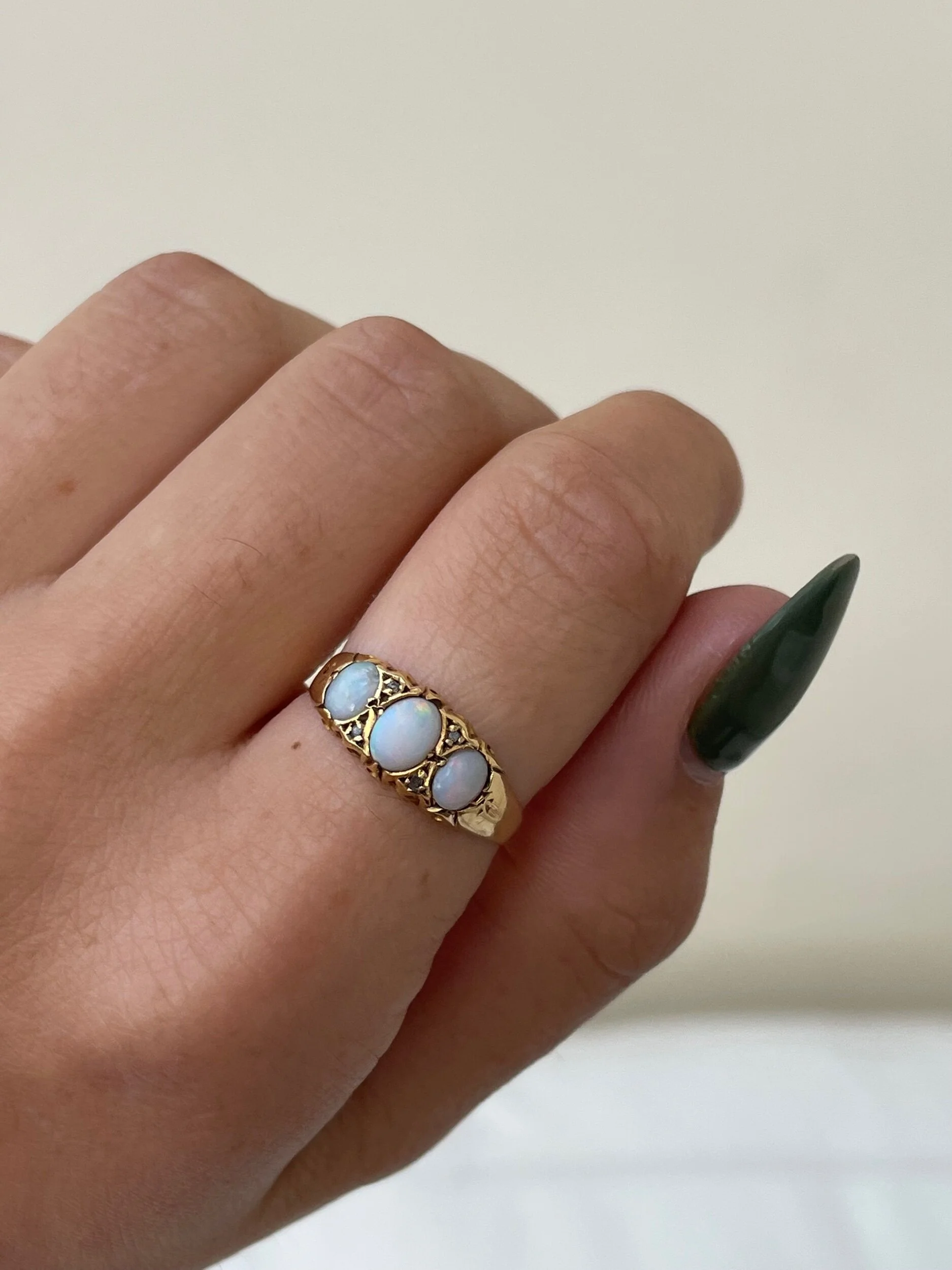 2100F04E-B0E9-4068-BFD2-A73147060827