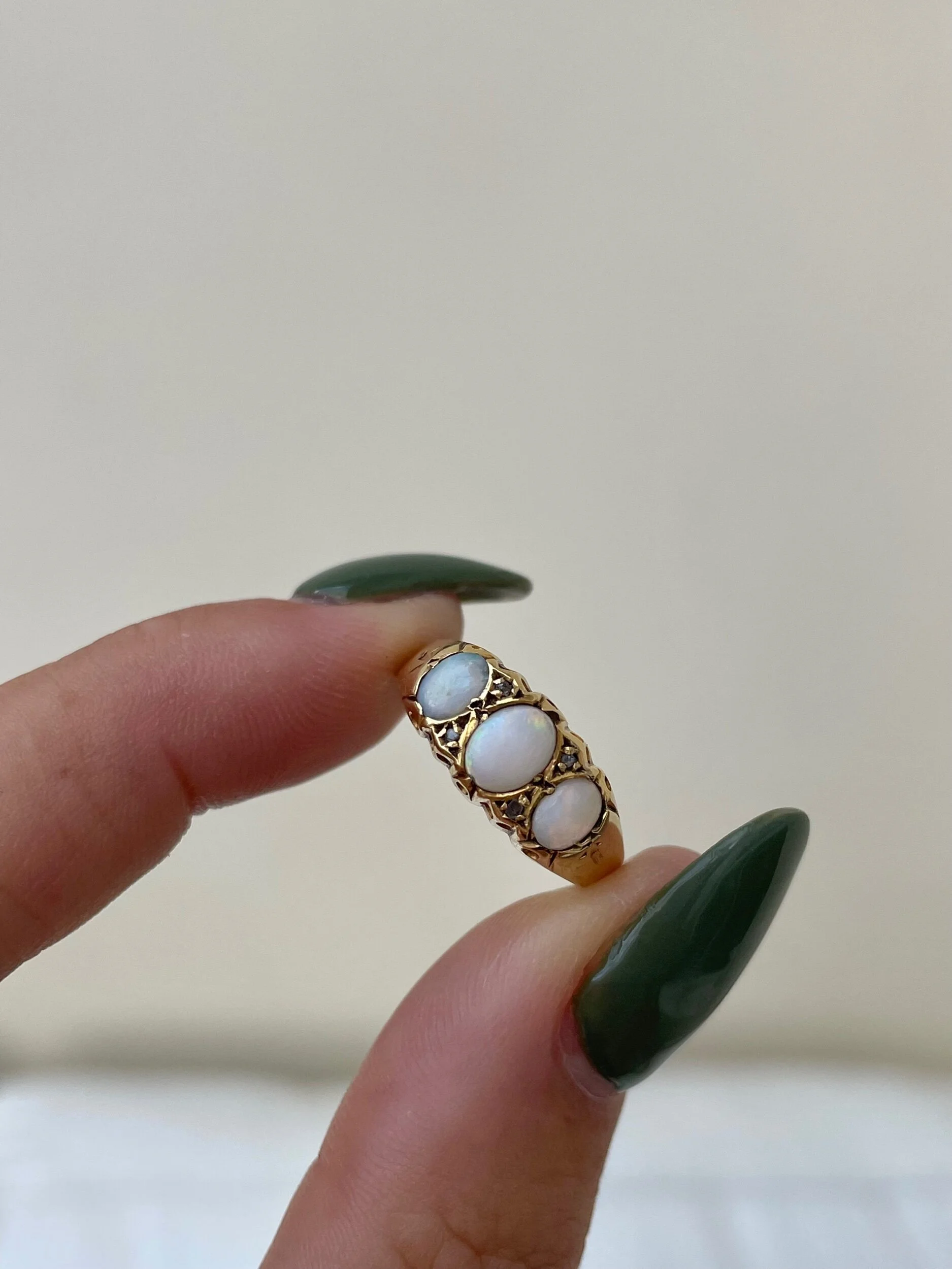 8D0EAF0A-F49B-4AE8-8DA9-89892D3AA3BB