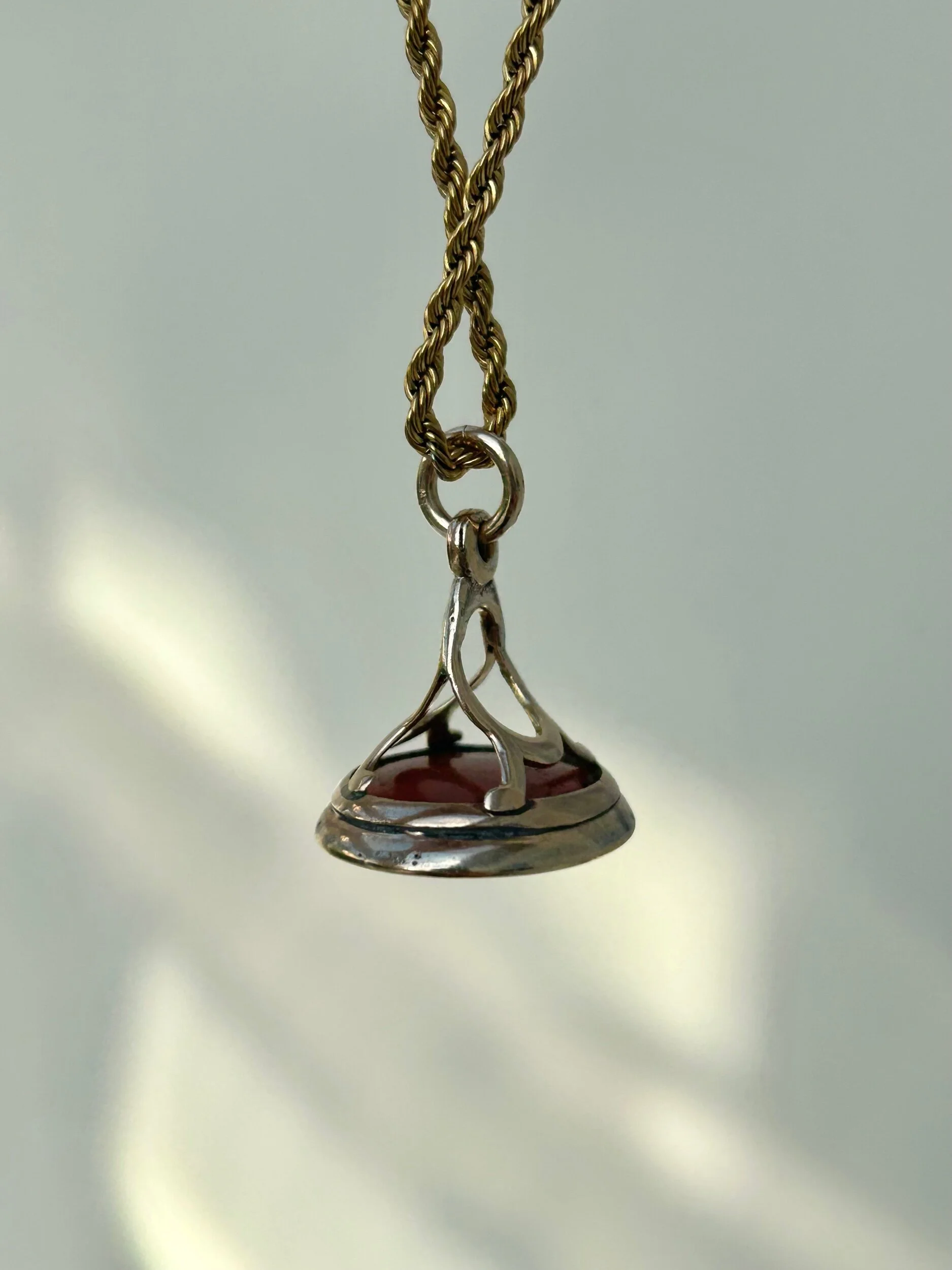 9EB7B2ED-52D7-4D4B-A4E9-EBC8F2FAEEF8