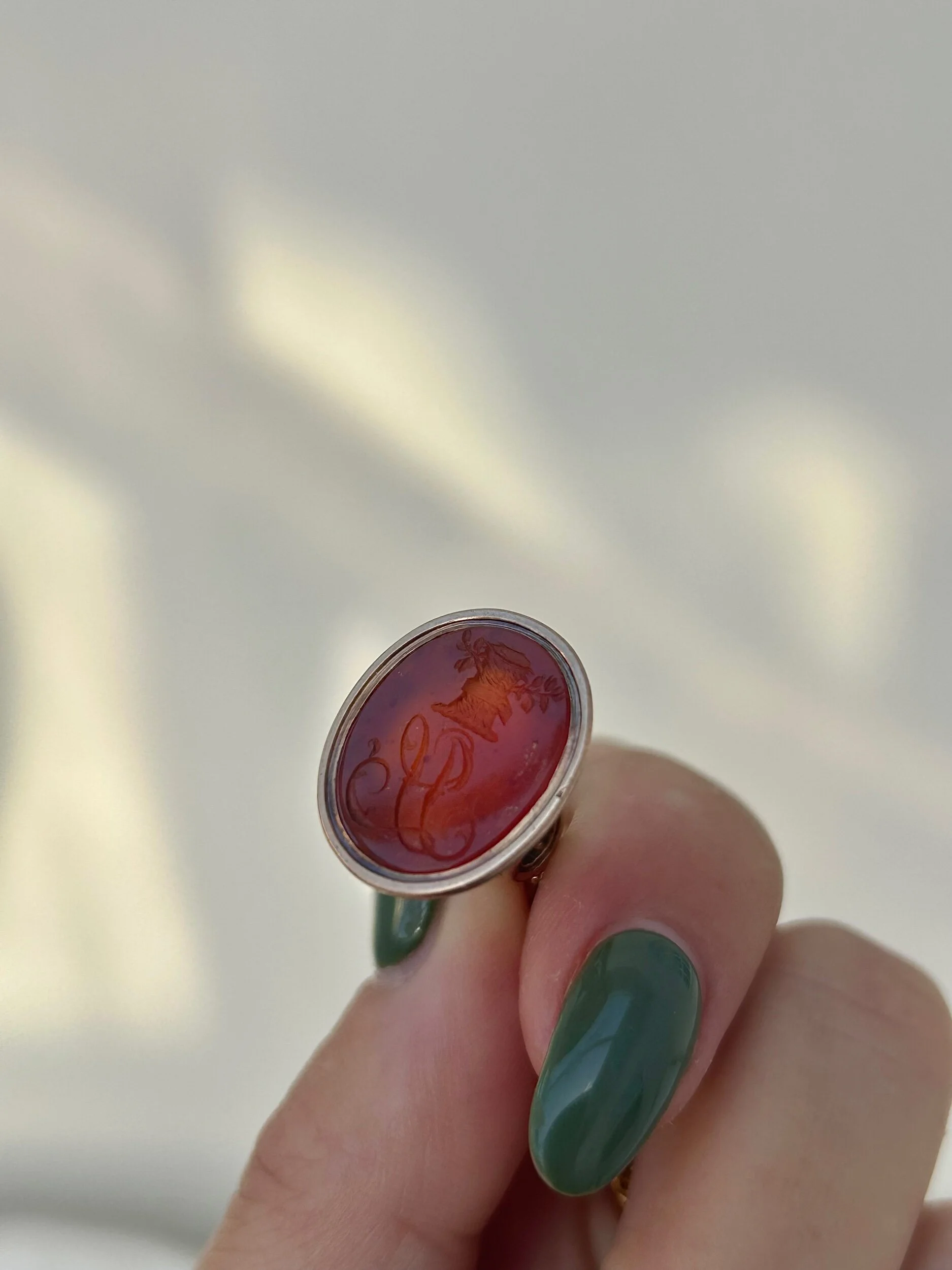 3975DBFE-4C90-4091-AD56-0044642D4995