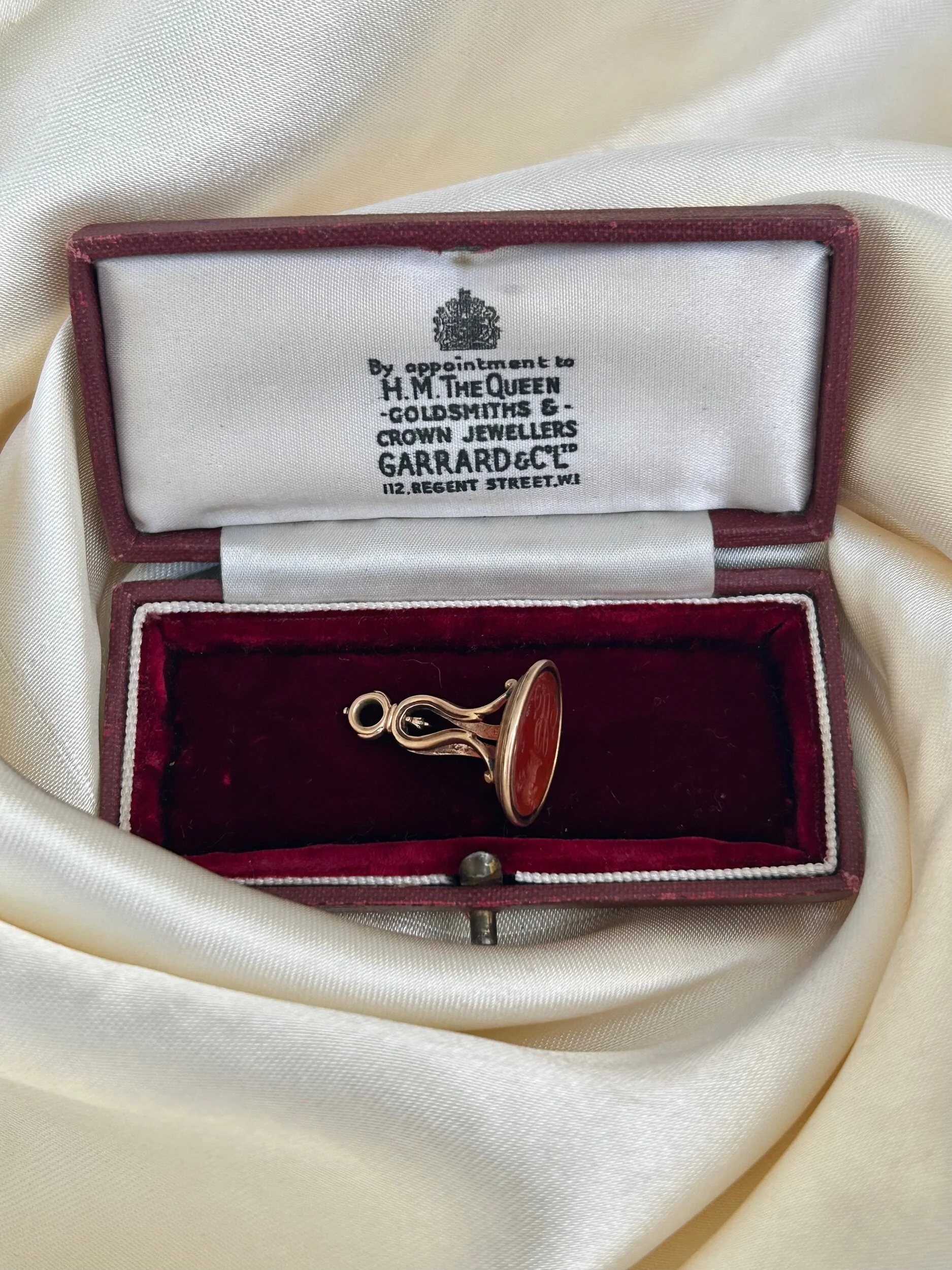 C1ABC327-5E92-4A8D-BAEB-0FFA158DDB6D