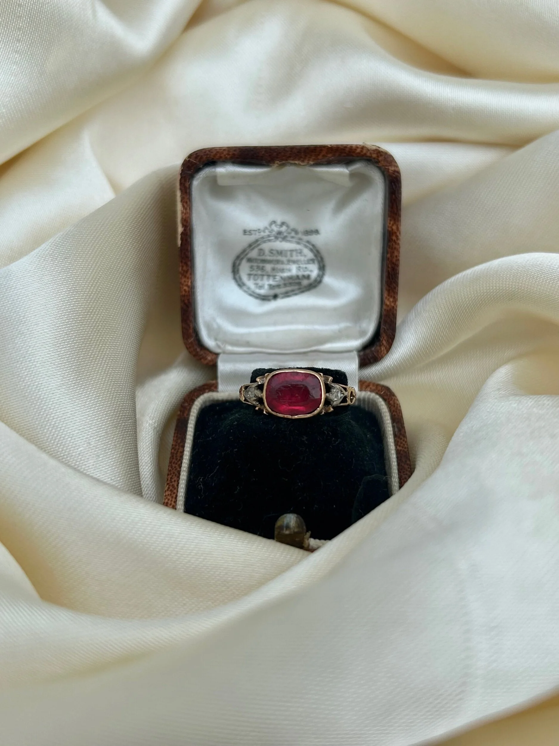 5CAE2ED8-4734-49C4-9EF0-275FFFD9CCEC