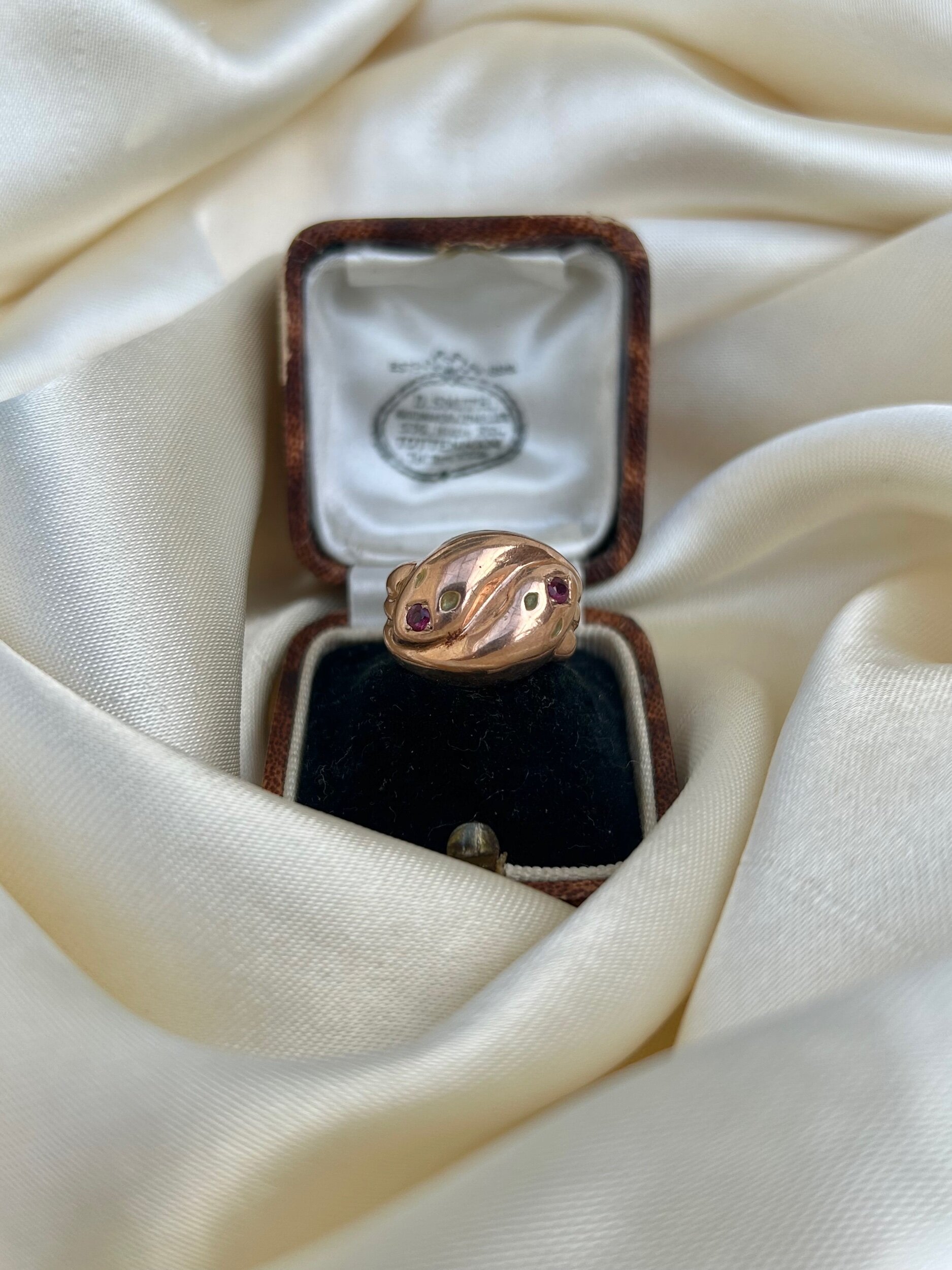 B87D1D84-0BA5-4102-90C1-29FB94D76CC5