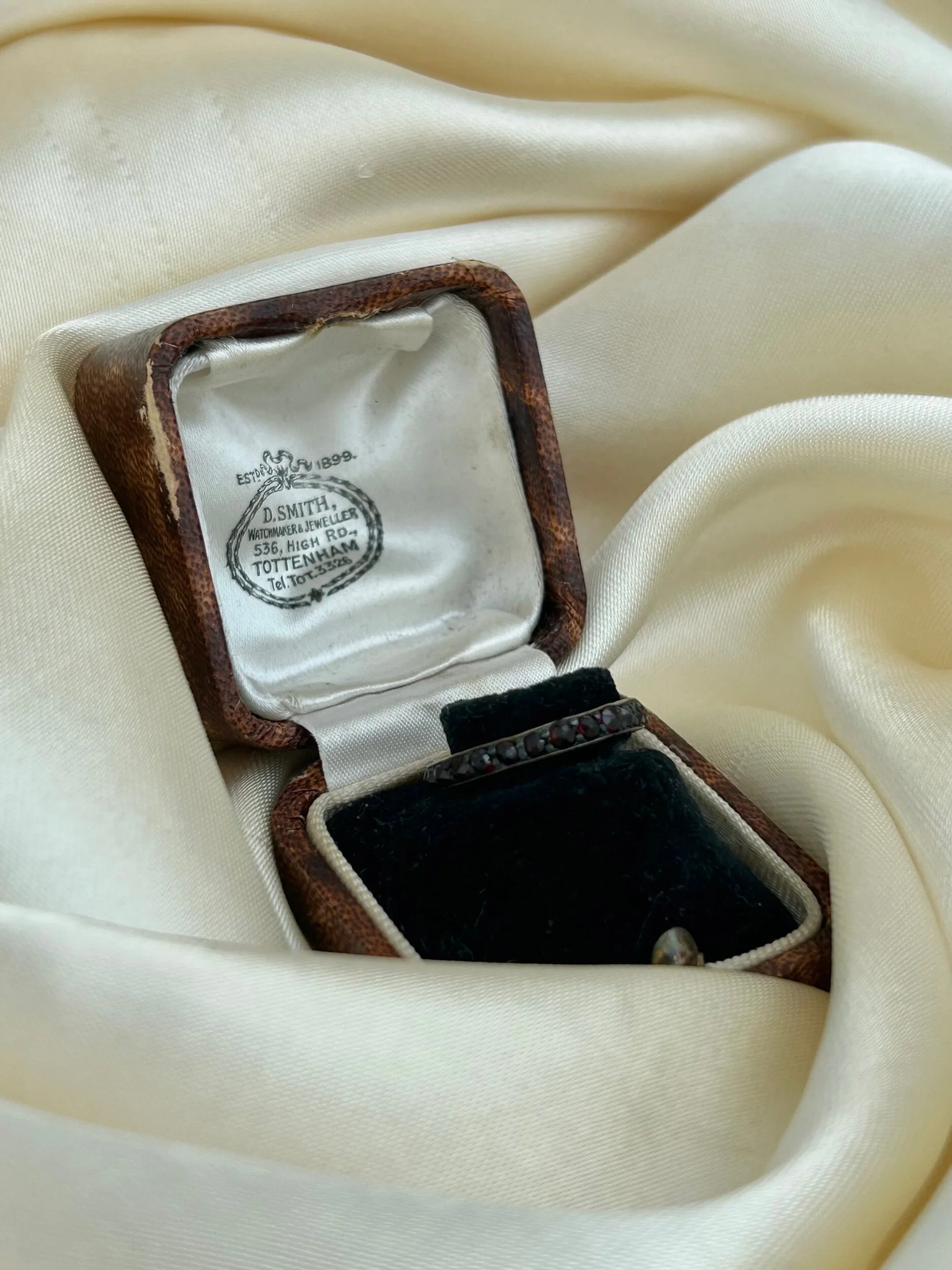 EFEAD388-4A49-41AF-A180-137DA7CD60C2