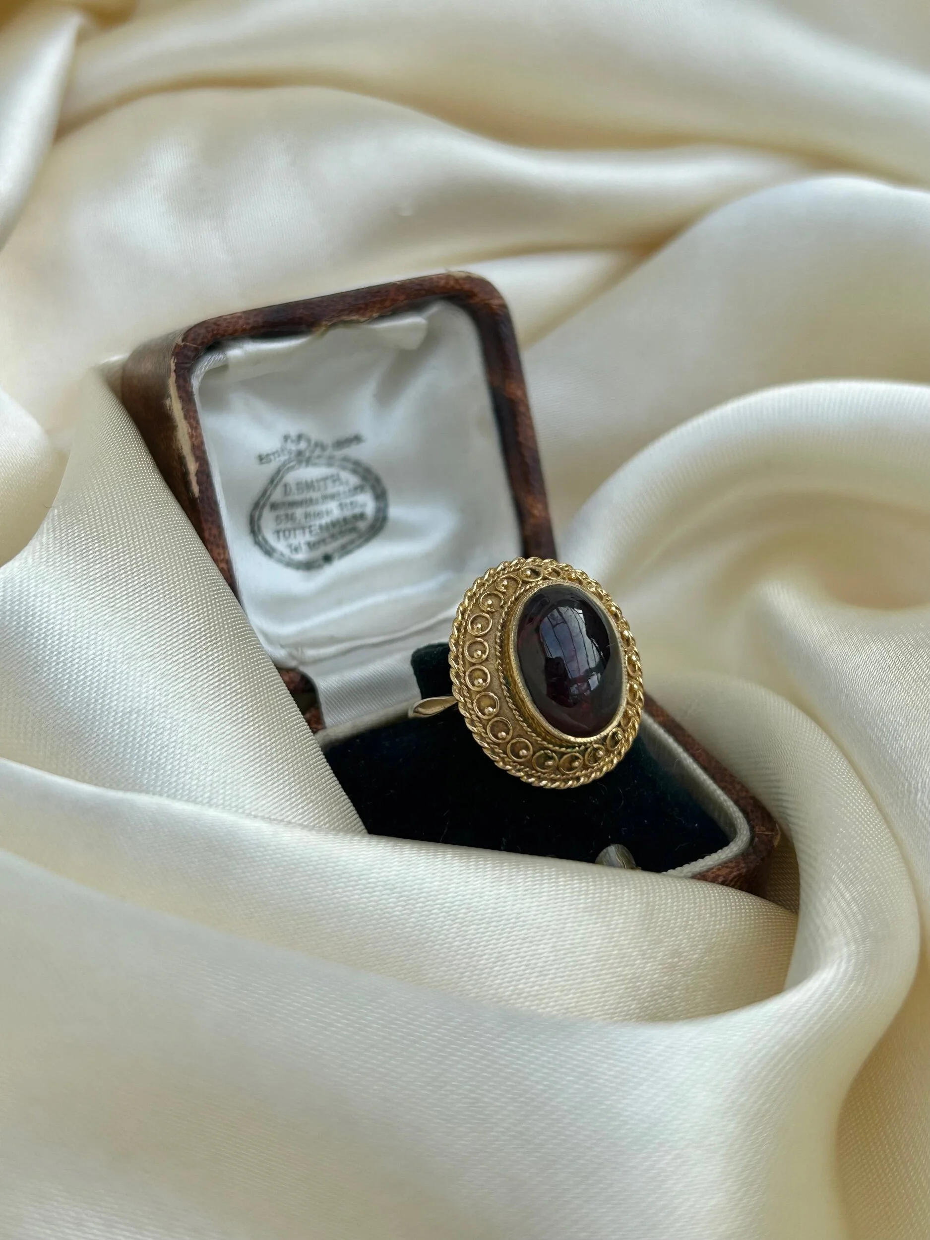 D98978A4-5F3E-44C2-A274-E0B203EB788F