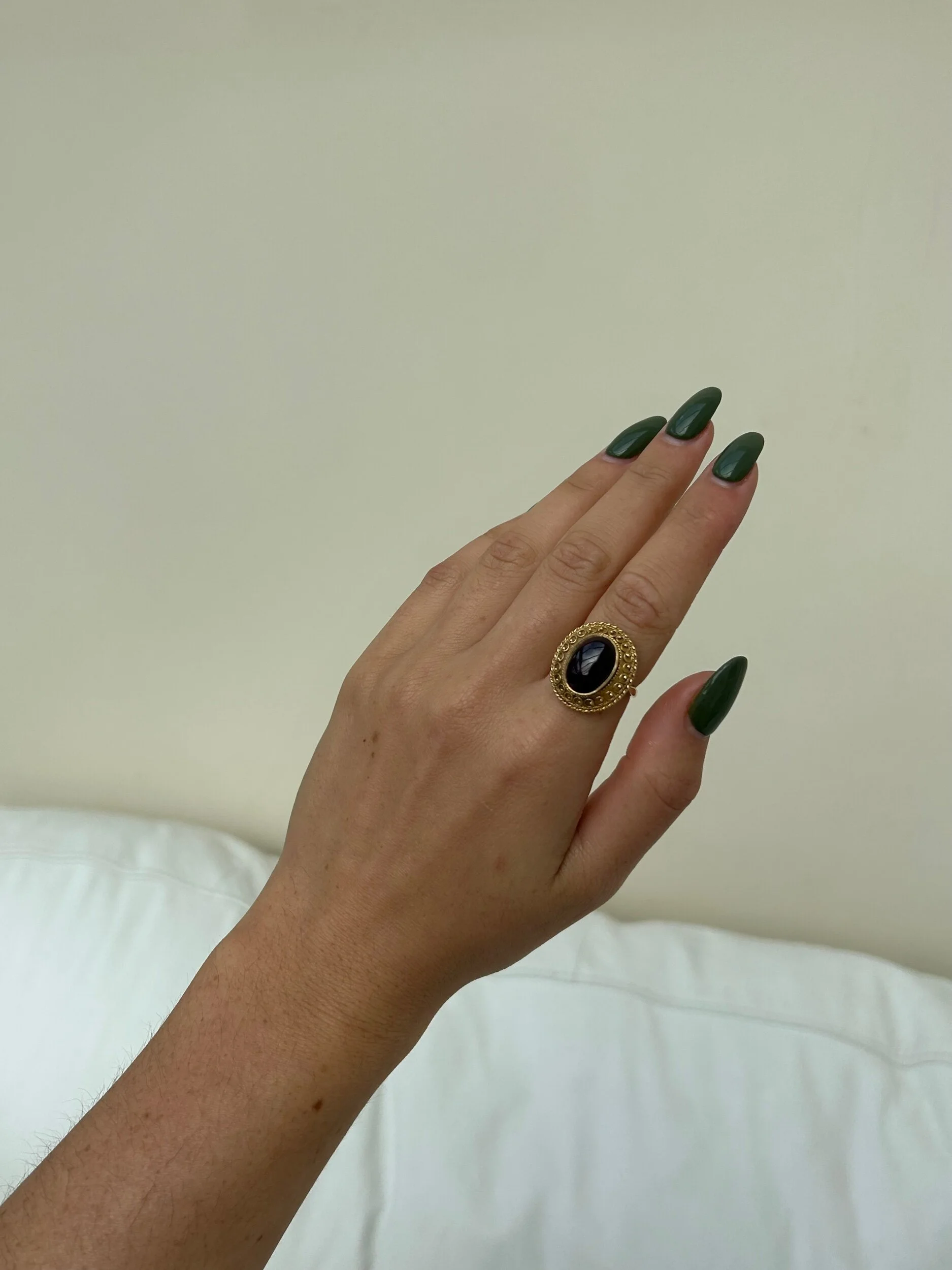 10B9F86D-7188-422D-8355-1F5719D05EEC