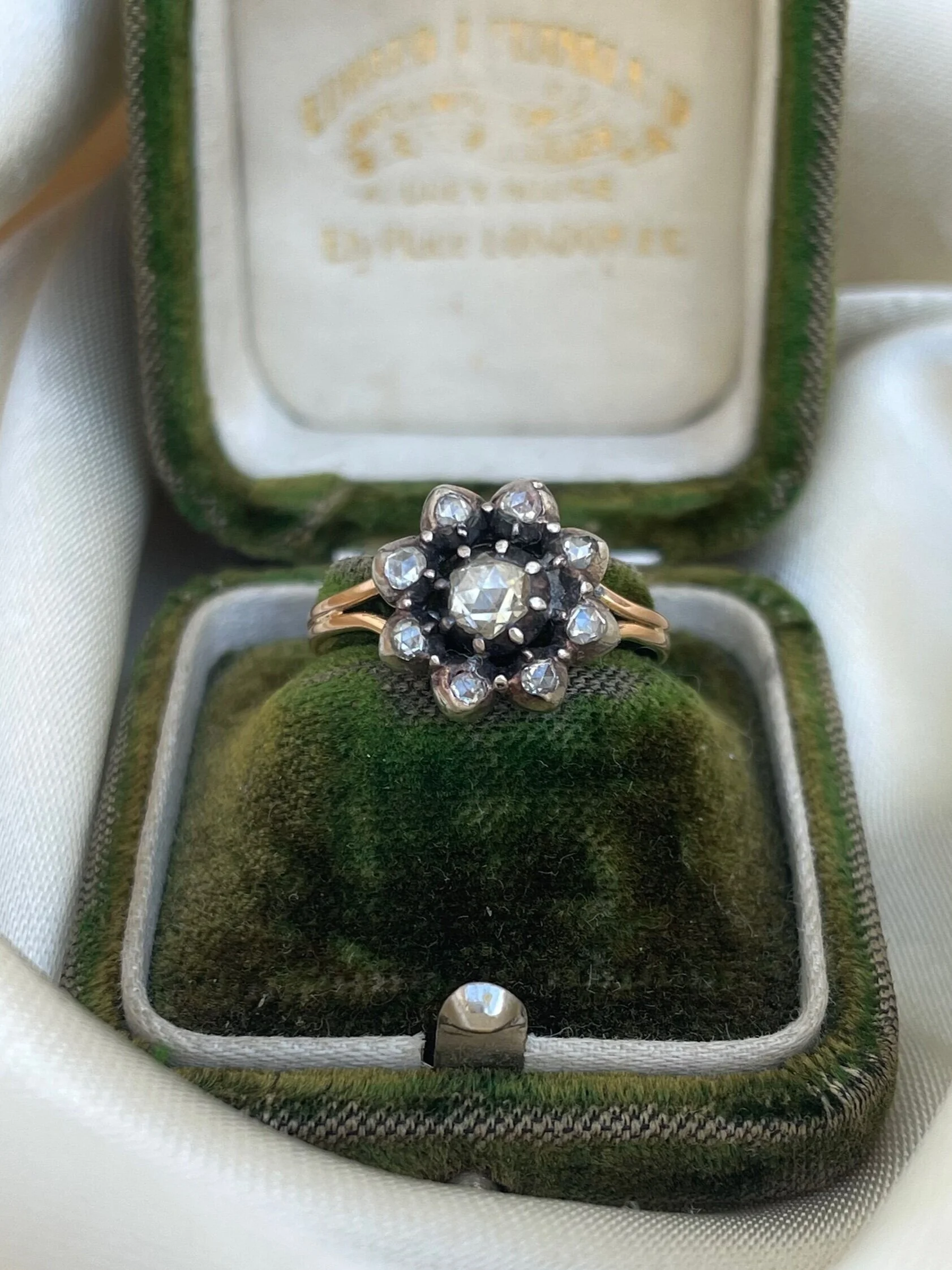 680339B0-9F6C-4BE8-B5E8-4164983DE384