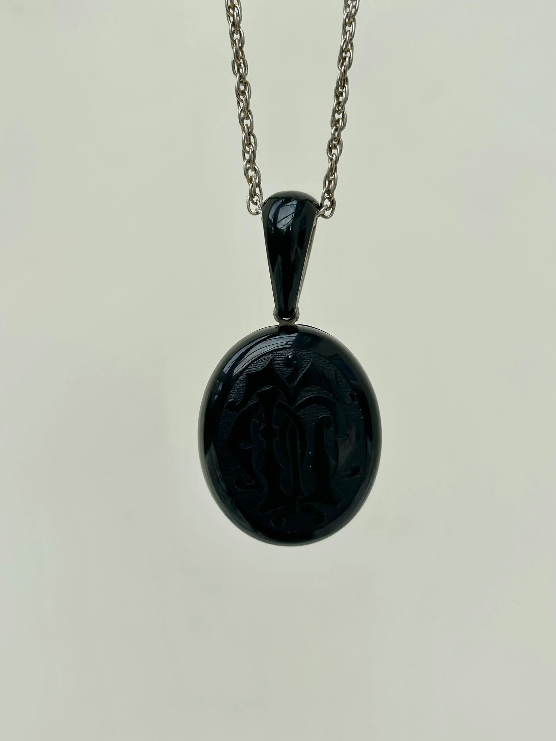 B67EE86E-454E-4591-A132-4A70B996A92A