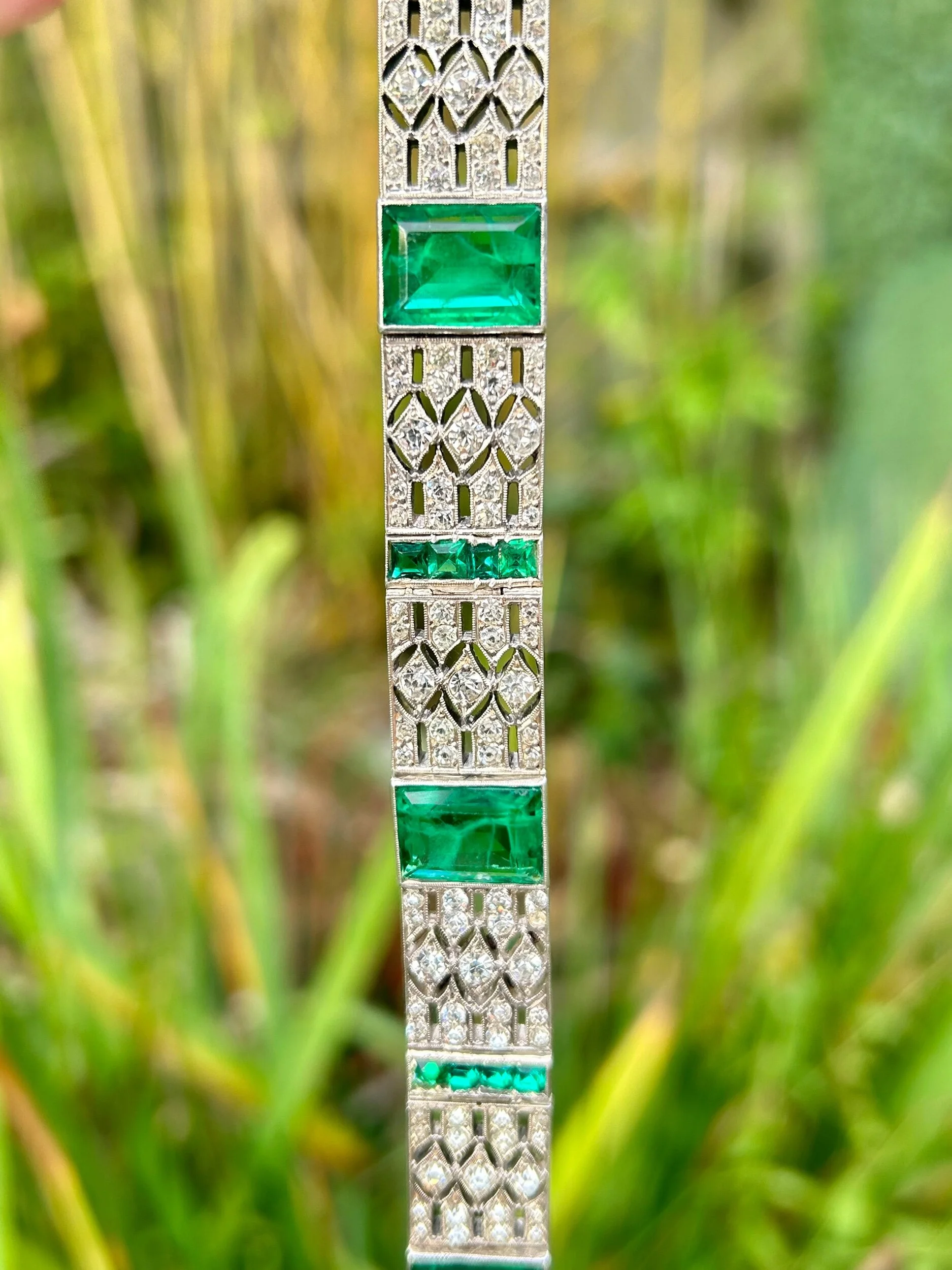 6DDAA750-4E76-43EE-9C96-55E5B9B4D7FF