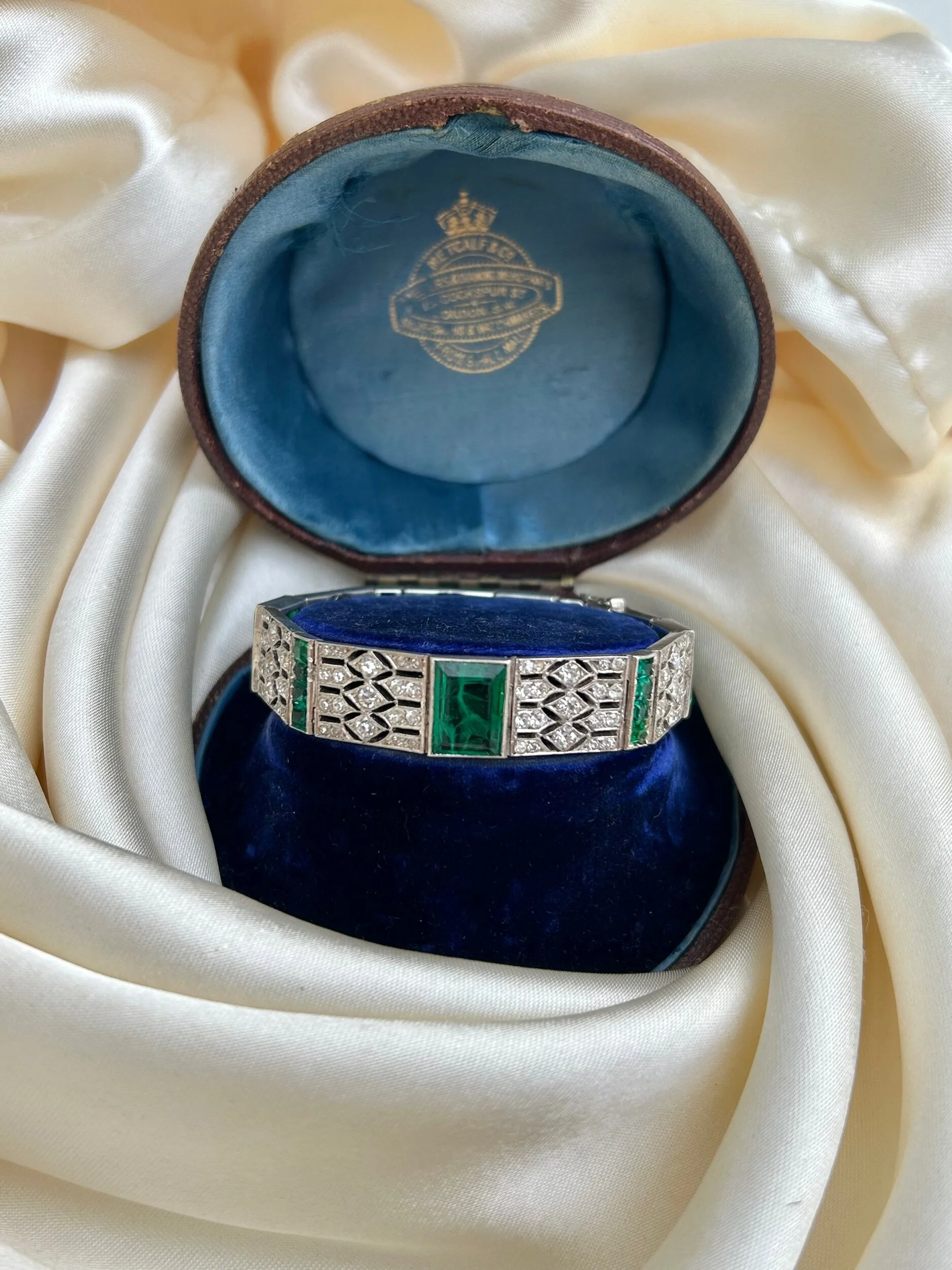 2C0C014E-D15D-4A93-862B-5012E55D03E4