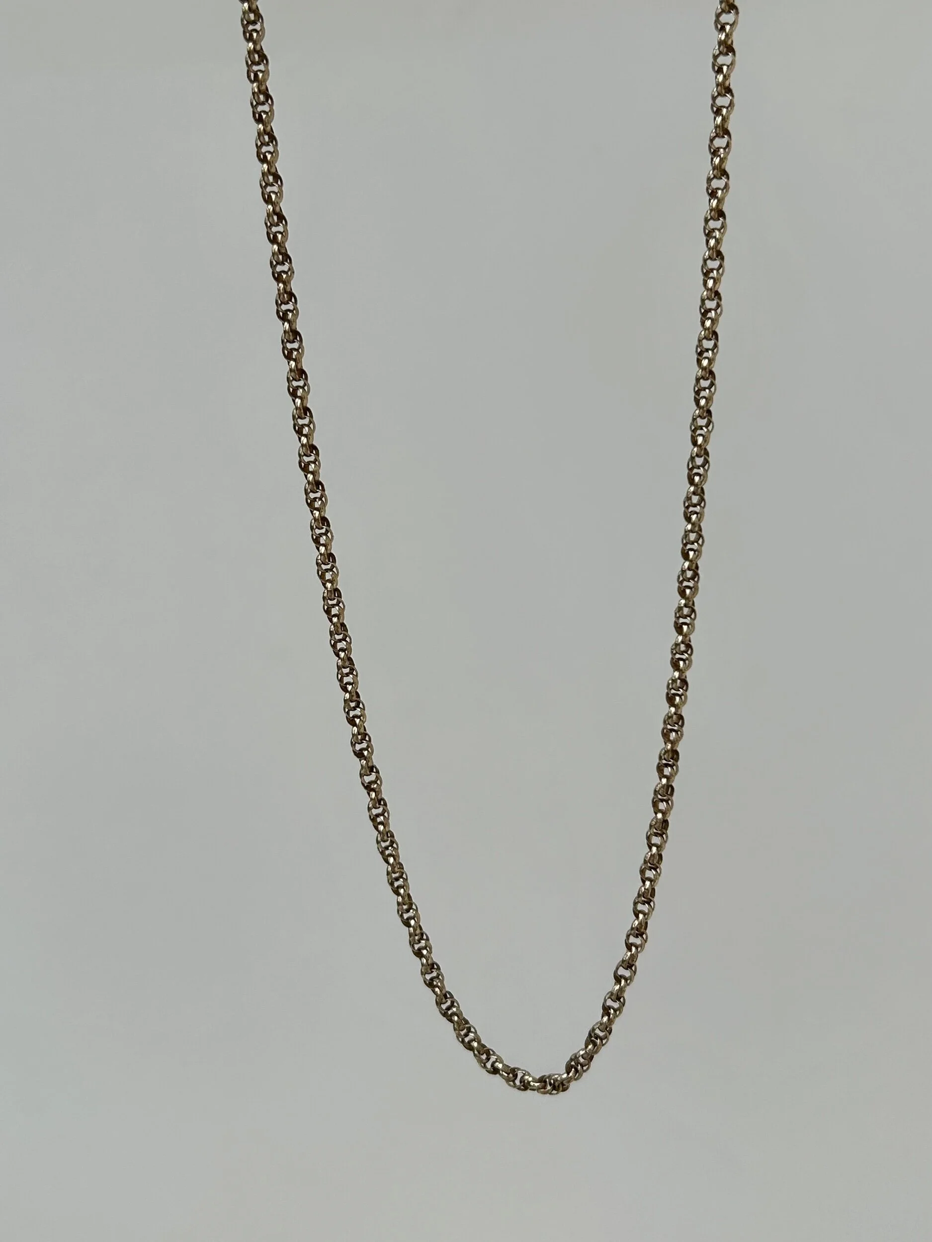 89768516-DCC3-476C-8FBF-6722A60328A8