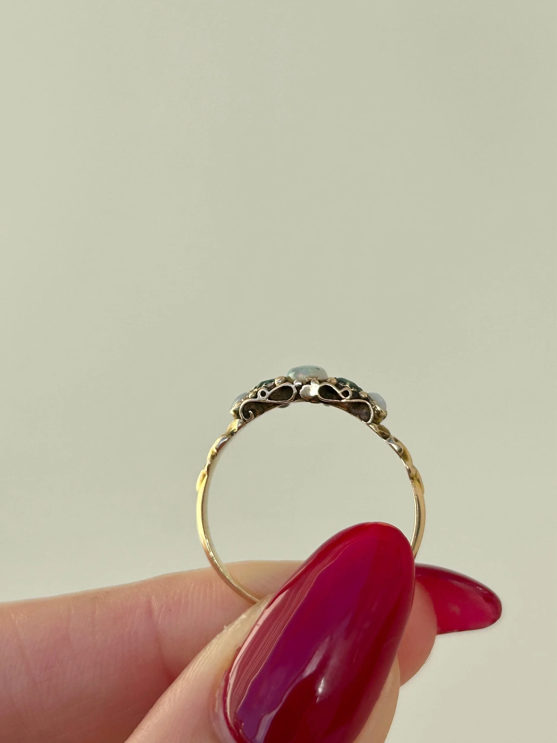 951B91D6-4172-435B-B80D-3E6E99D6060A