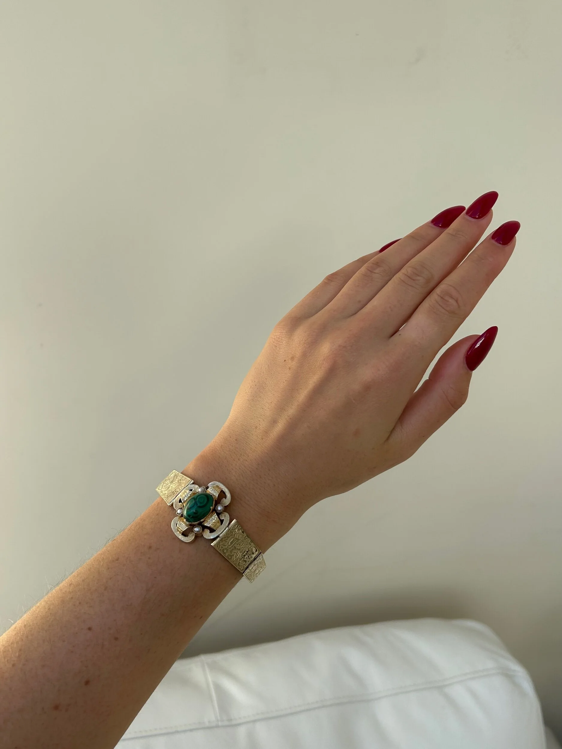 43CC9950-875E-4684-86E9-315E3F082043