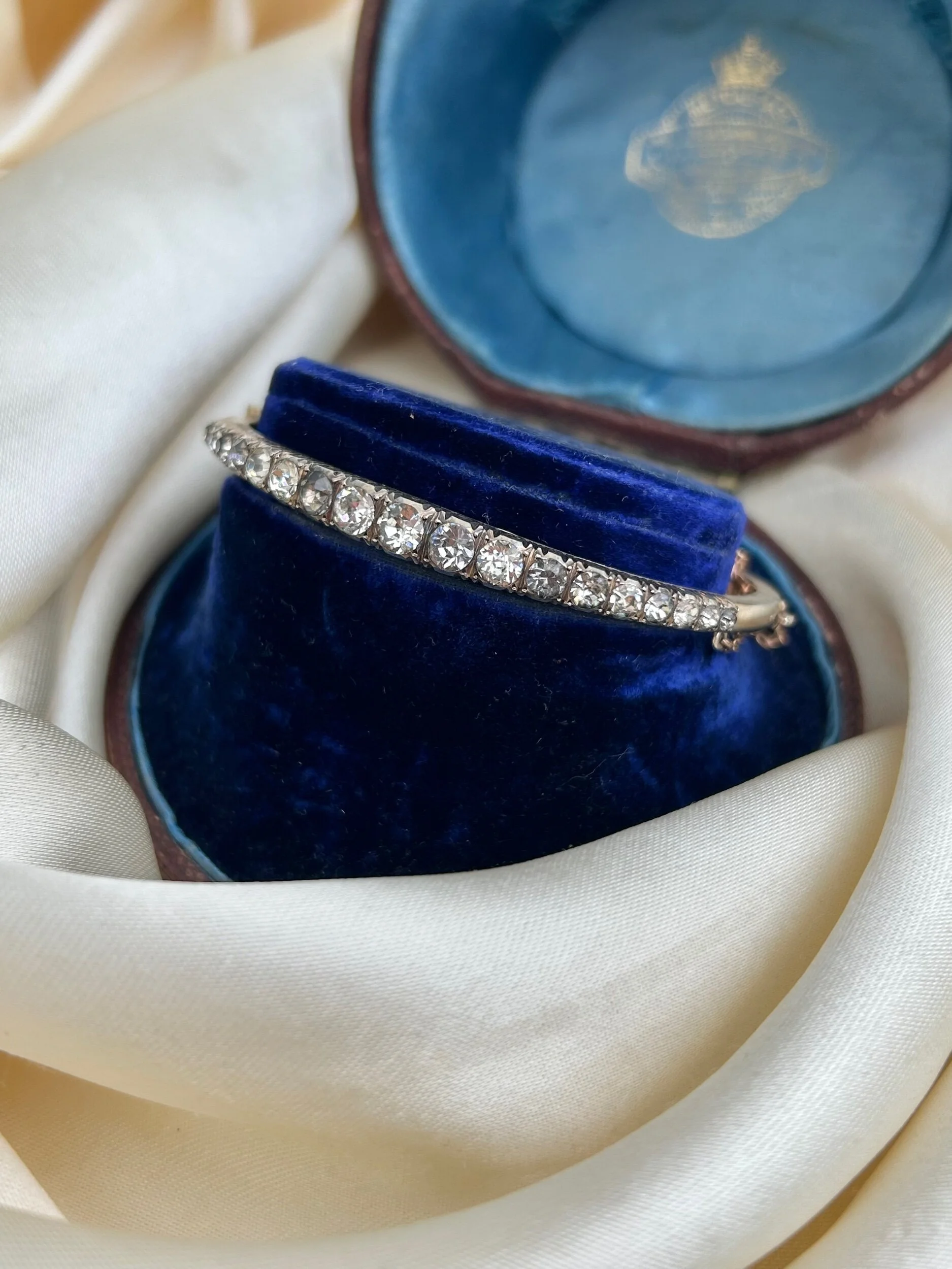 E576E00B-A1E2-4E8A-B802-868D10FE4E58