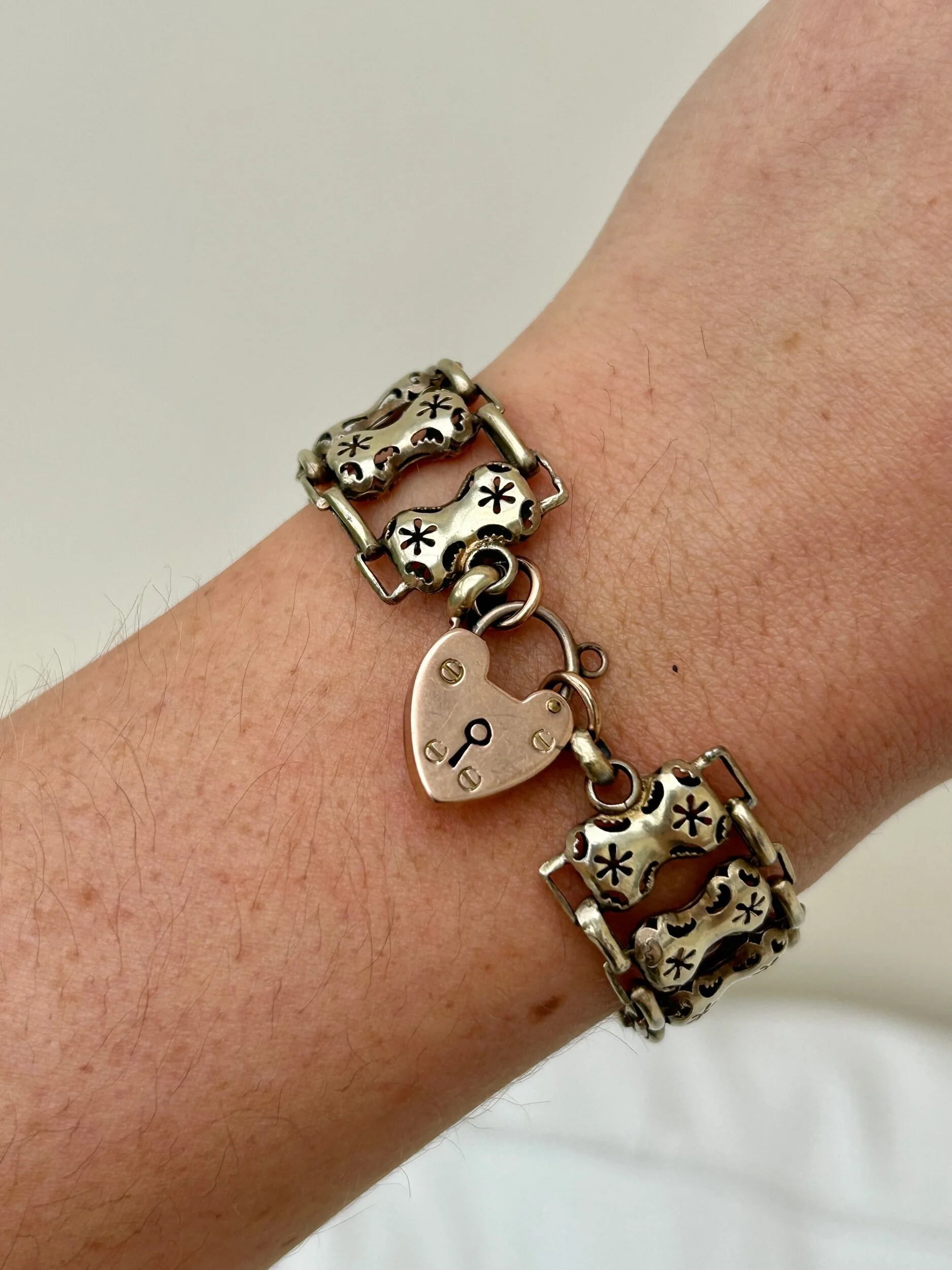 543ED0C0-D4A2-439A-978D-D69AC59B6473